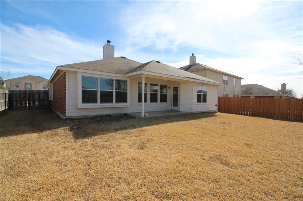 107 Inman Dr, Hutto, TX 78634