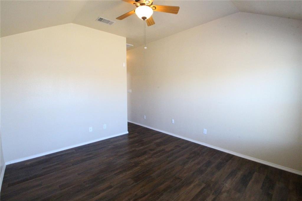 107 Inman Dr, Hutto, TX 78634