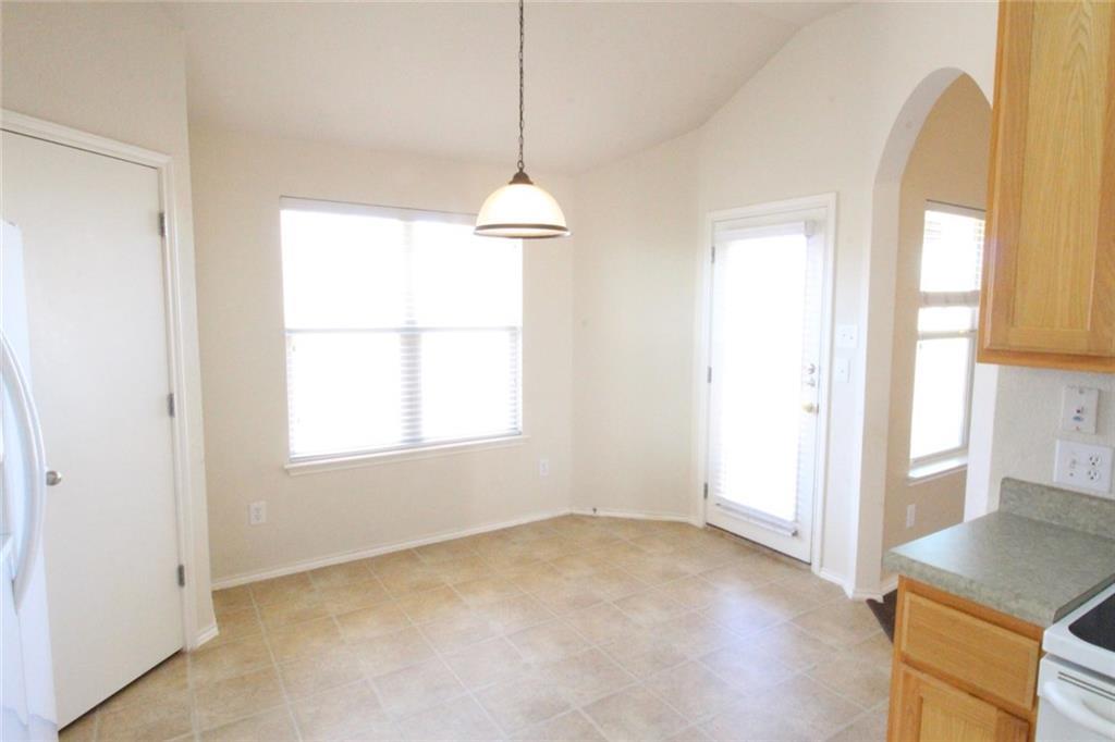 107 Inman Dr, Hutto, TX 78634