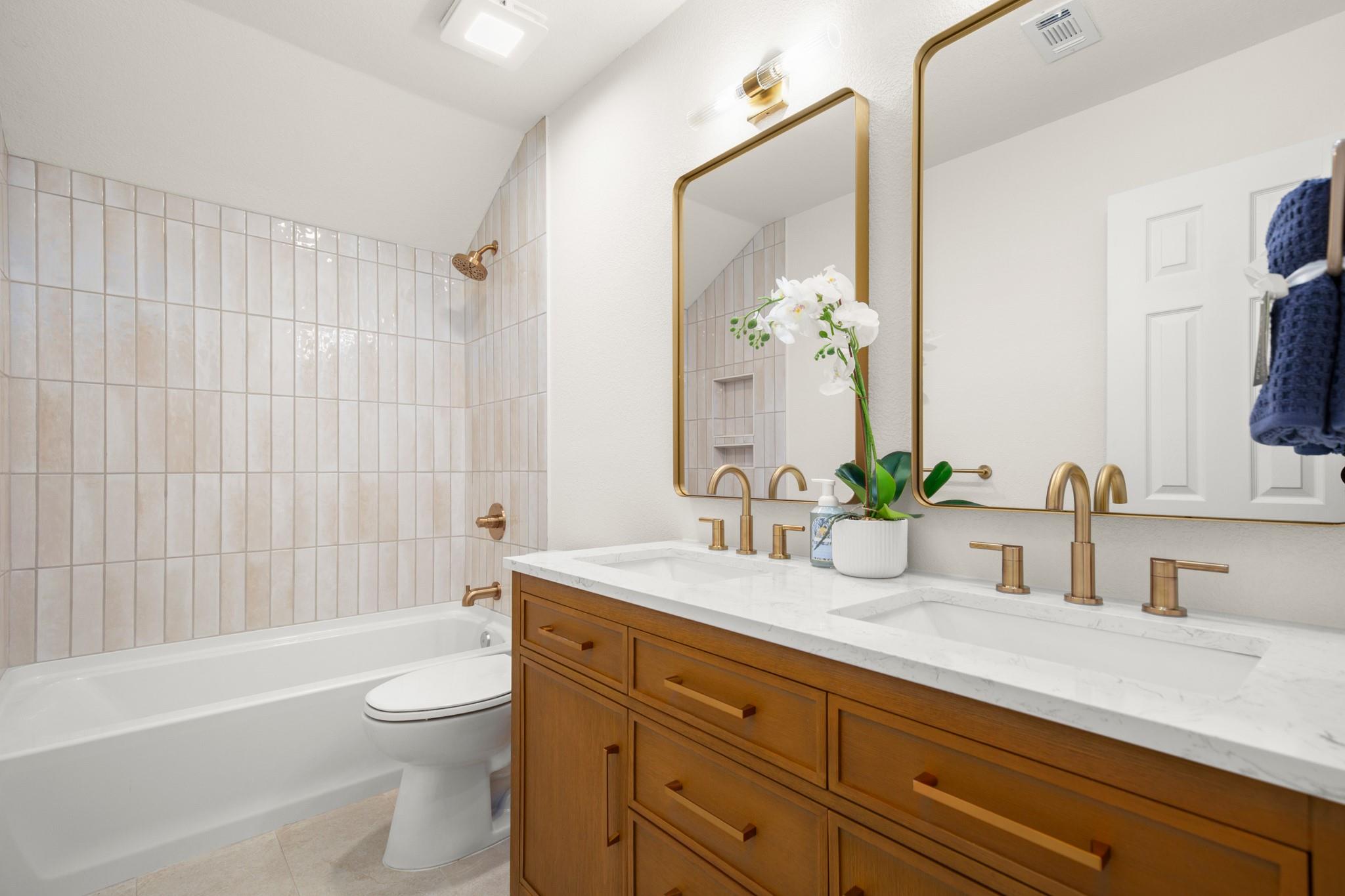 12404 Adelphi Cv, Austin, TX 78727