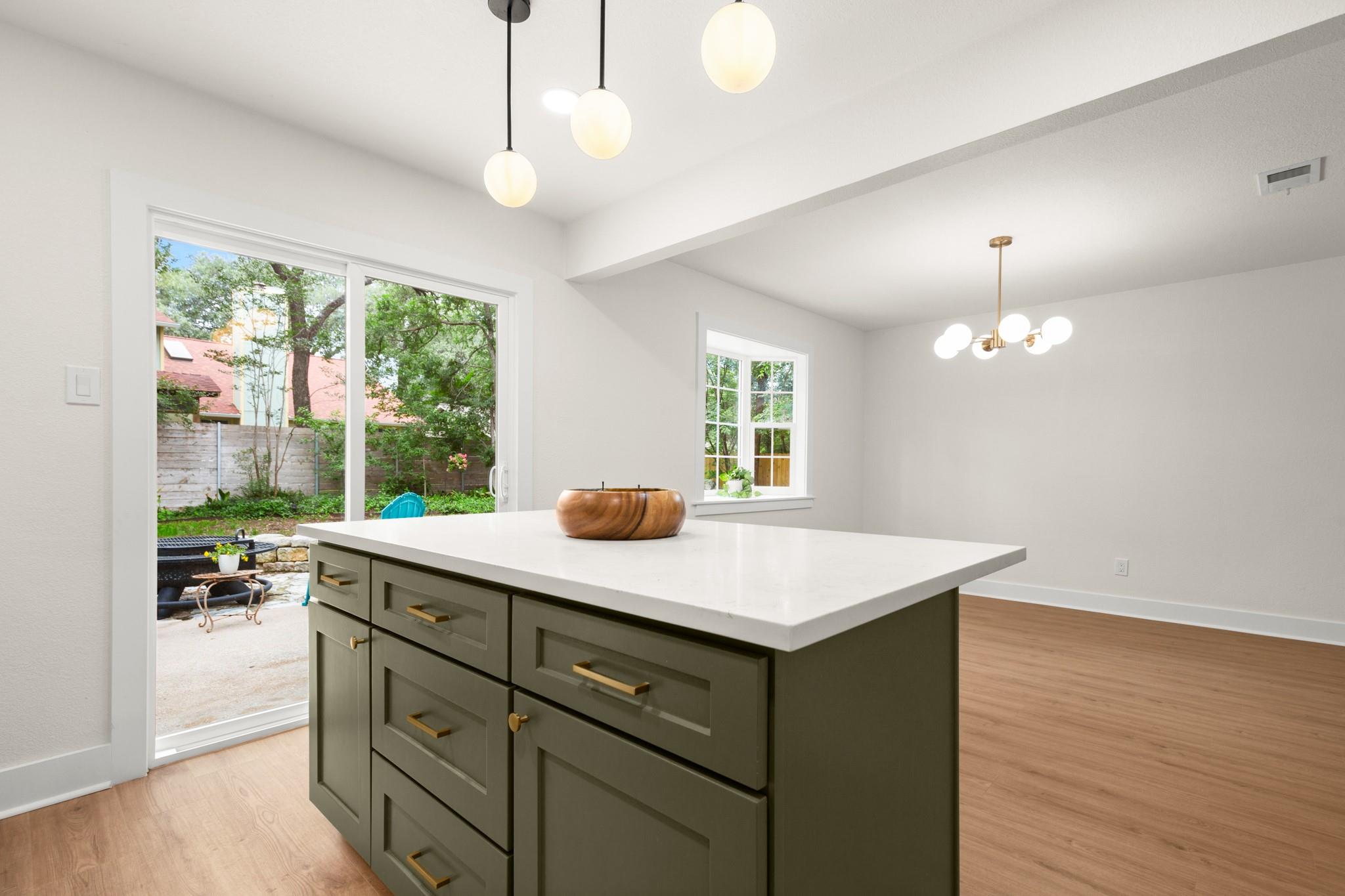 12404 Adelphi Cv, Austin, TX 78727