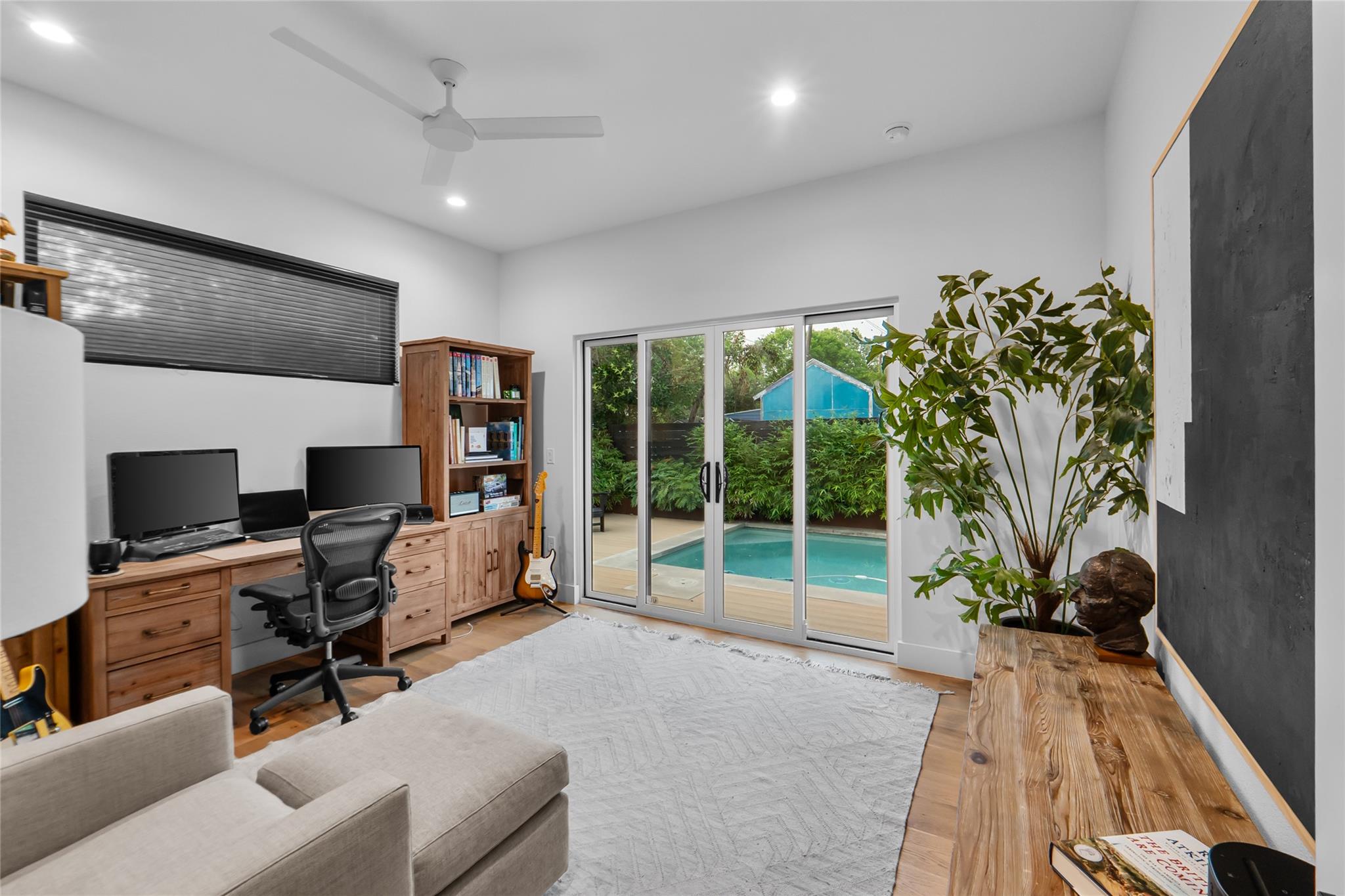 8300 Hathaway Dr, Austin, TX 78757