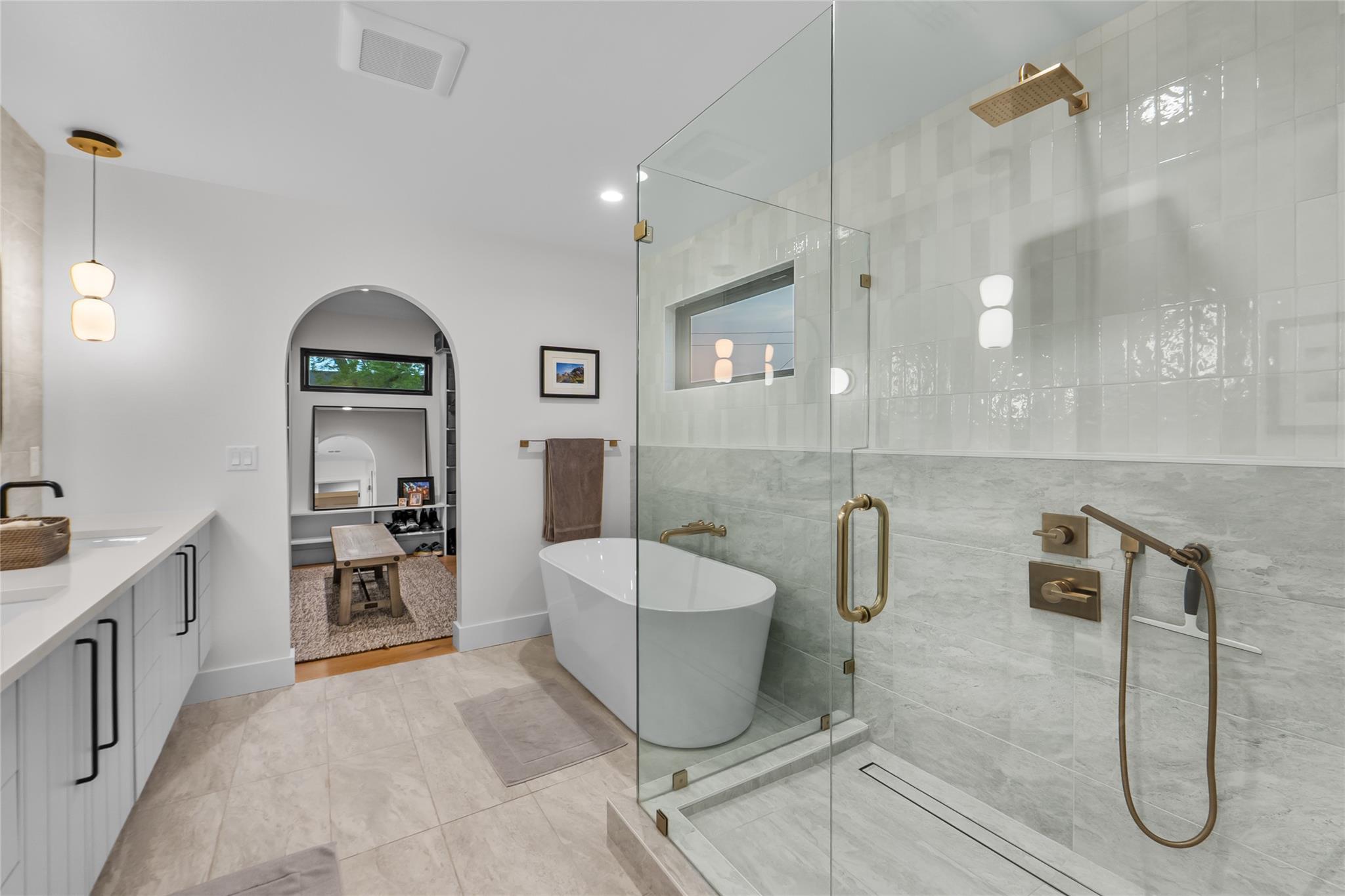 8300 Hathaway Dr, Austin, TX 78757