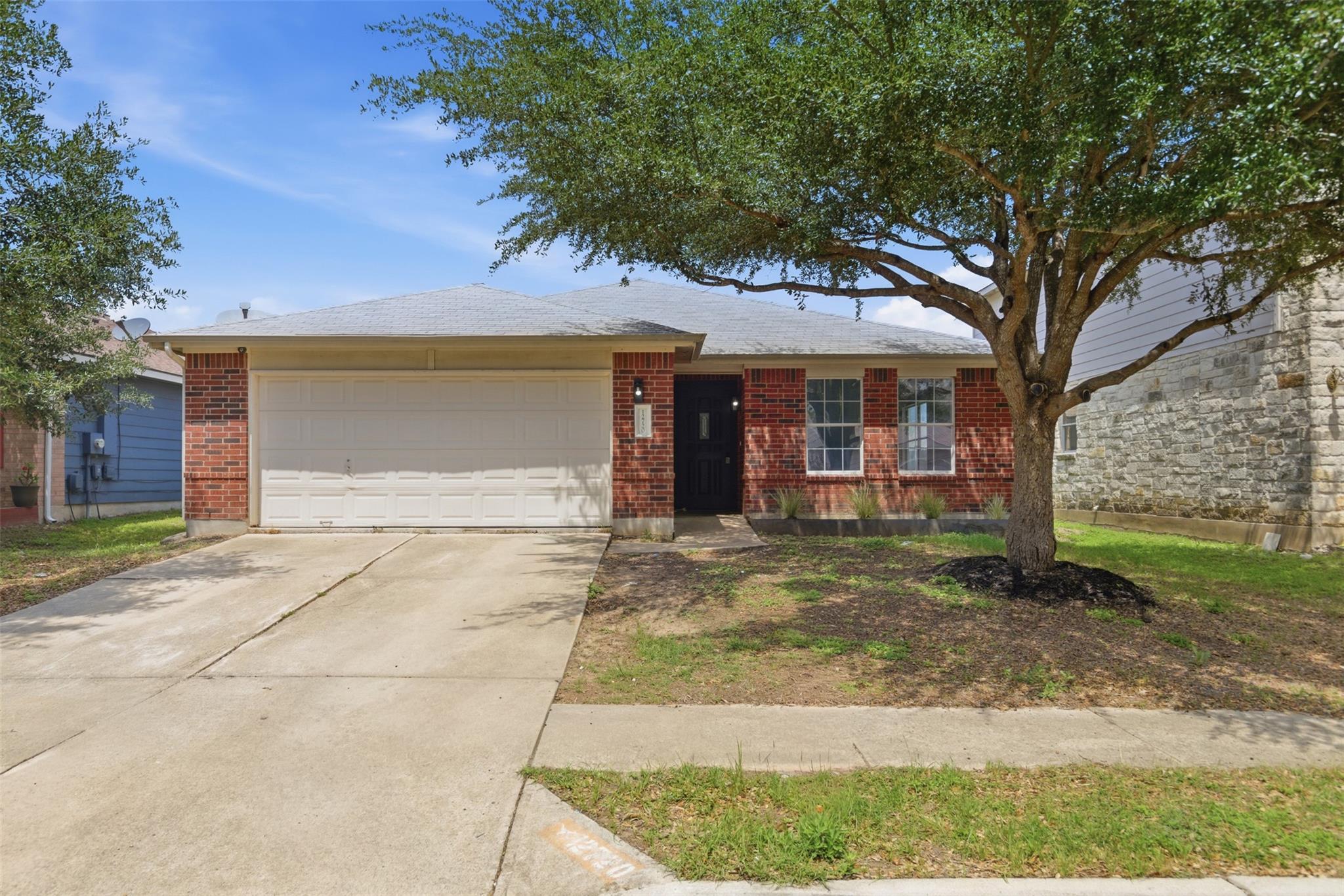 12720 La Paz Ln, Del Valle, TX 78617