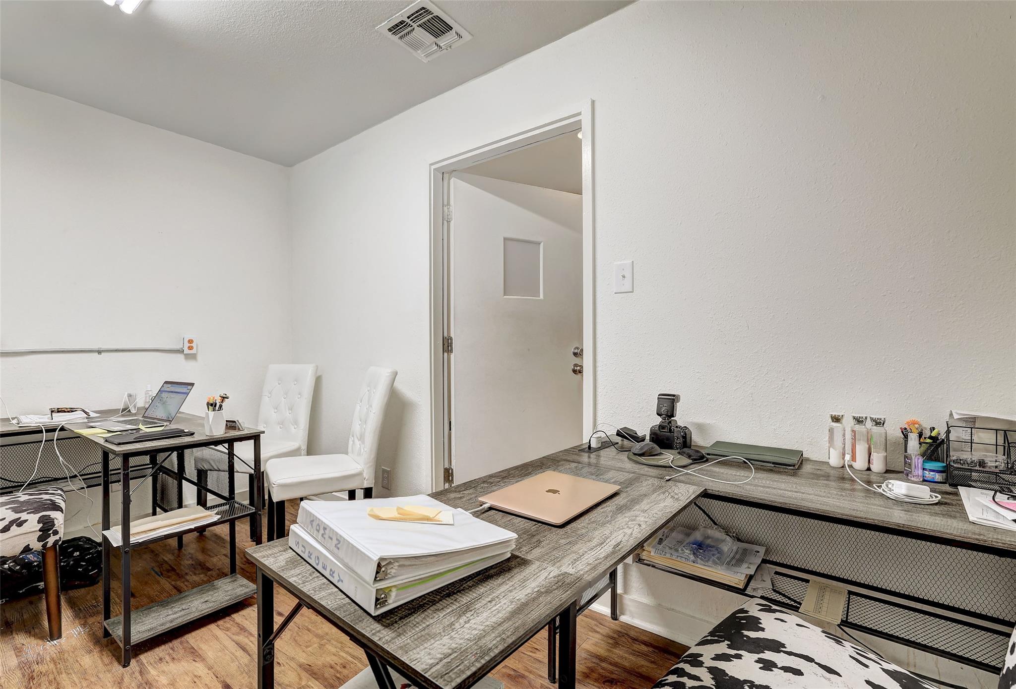 3939 Bee Cave Rd # B-3, West Lake Hills, TX 78746