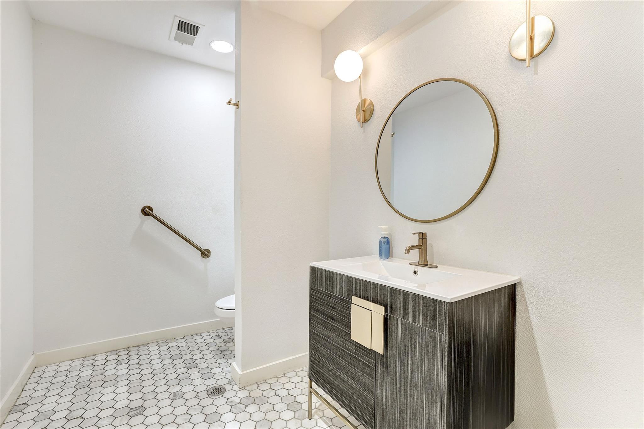 3939 Bee Cave Rd # B-3, West Lake Hills, TX 78746