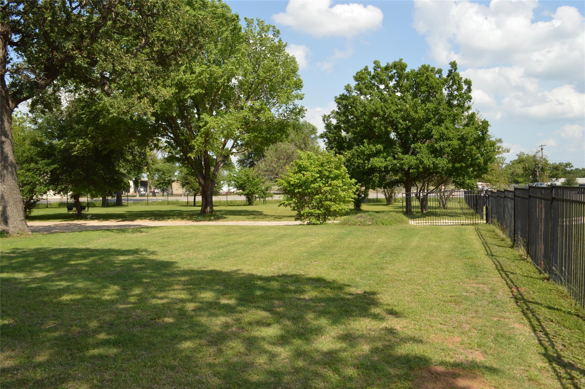 3202 N Travis, Cameron, TX 76520