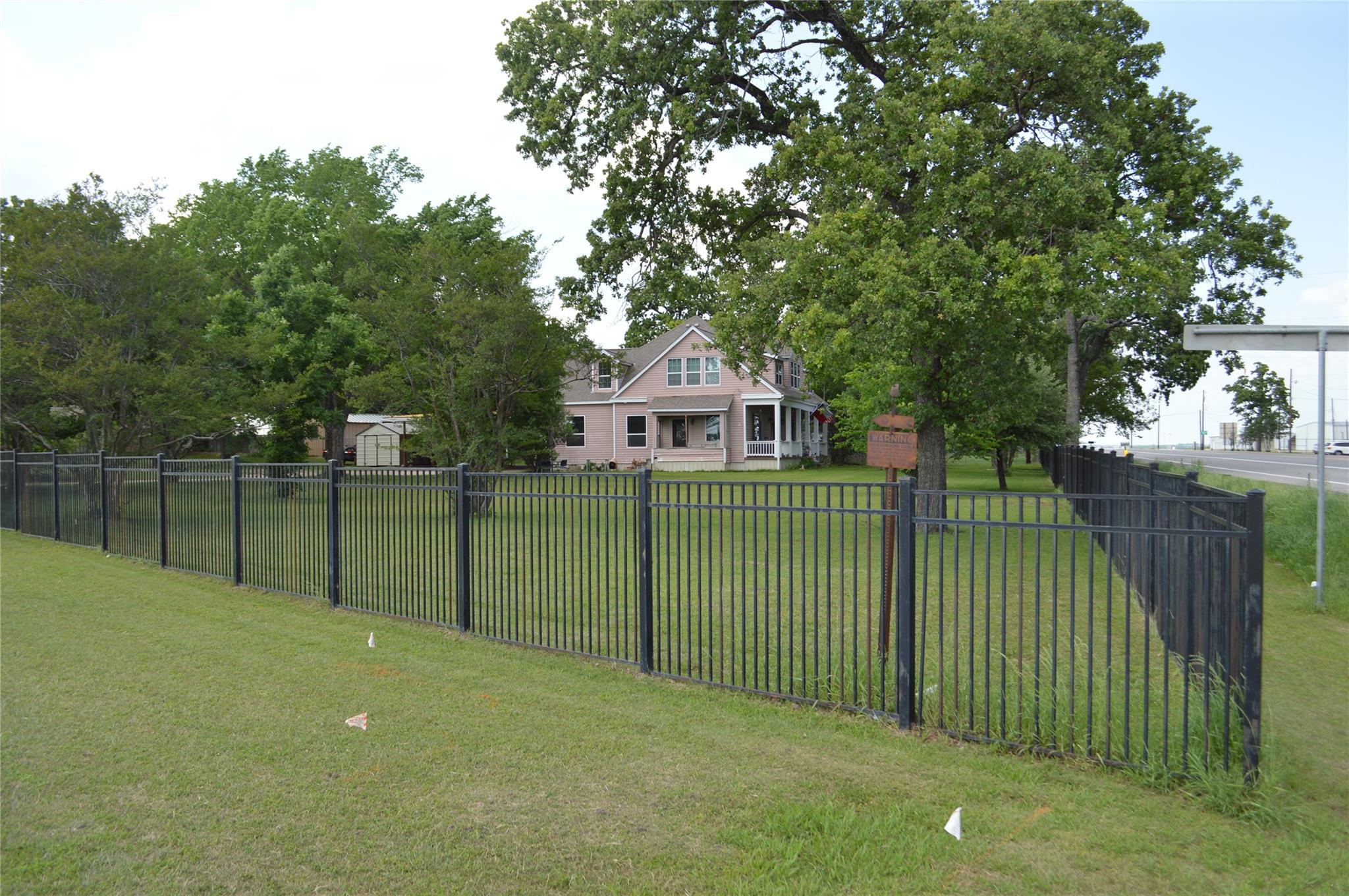 3202 N Travis, Cameron, TX 76520