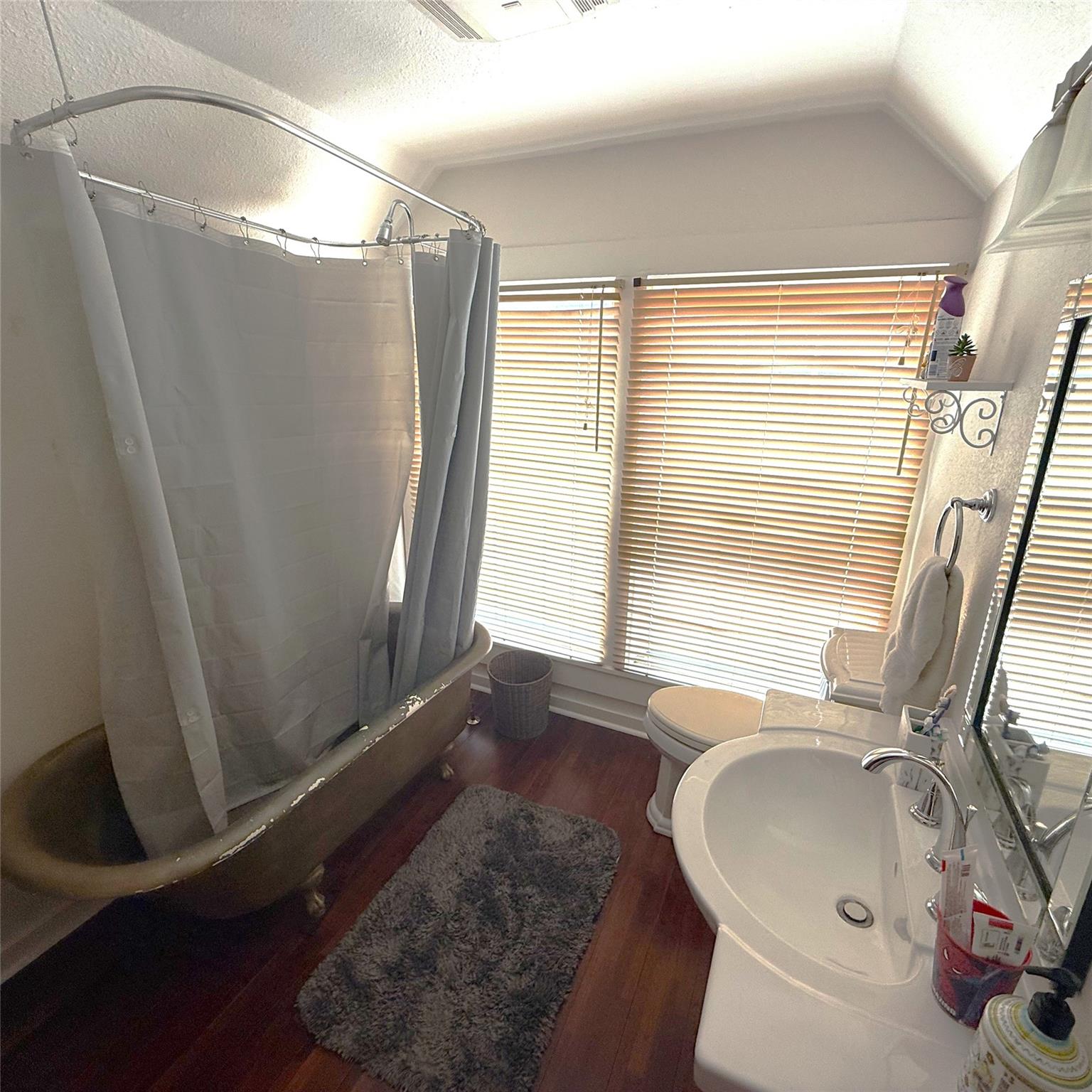 3202 N Travis, Cameron, TX 76520