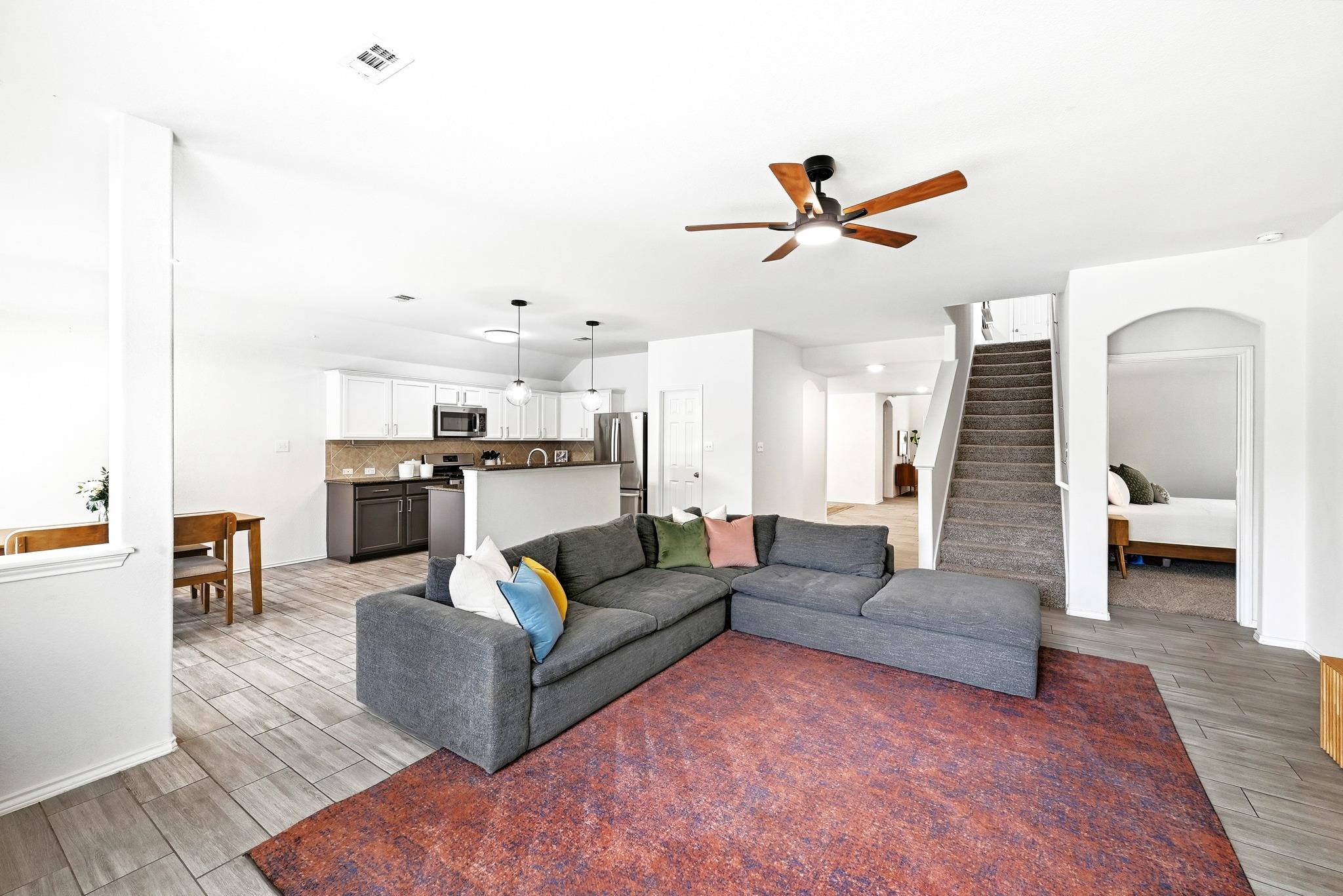 184 Coral Stone Trl, Buda, TX 78610