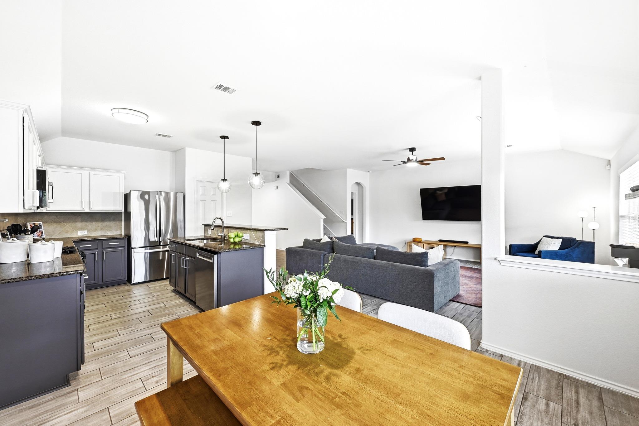 184 Coral Stone Trl, Buda, TX 78610