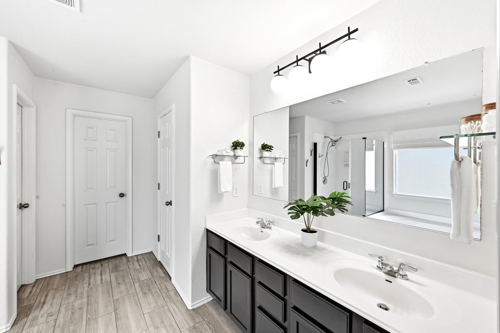 184 Coral Stone Trl, Buda, TX 78610