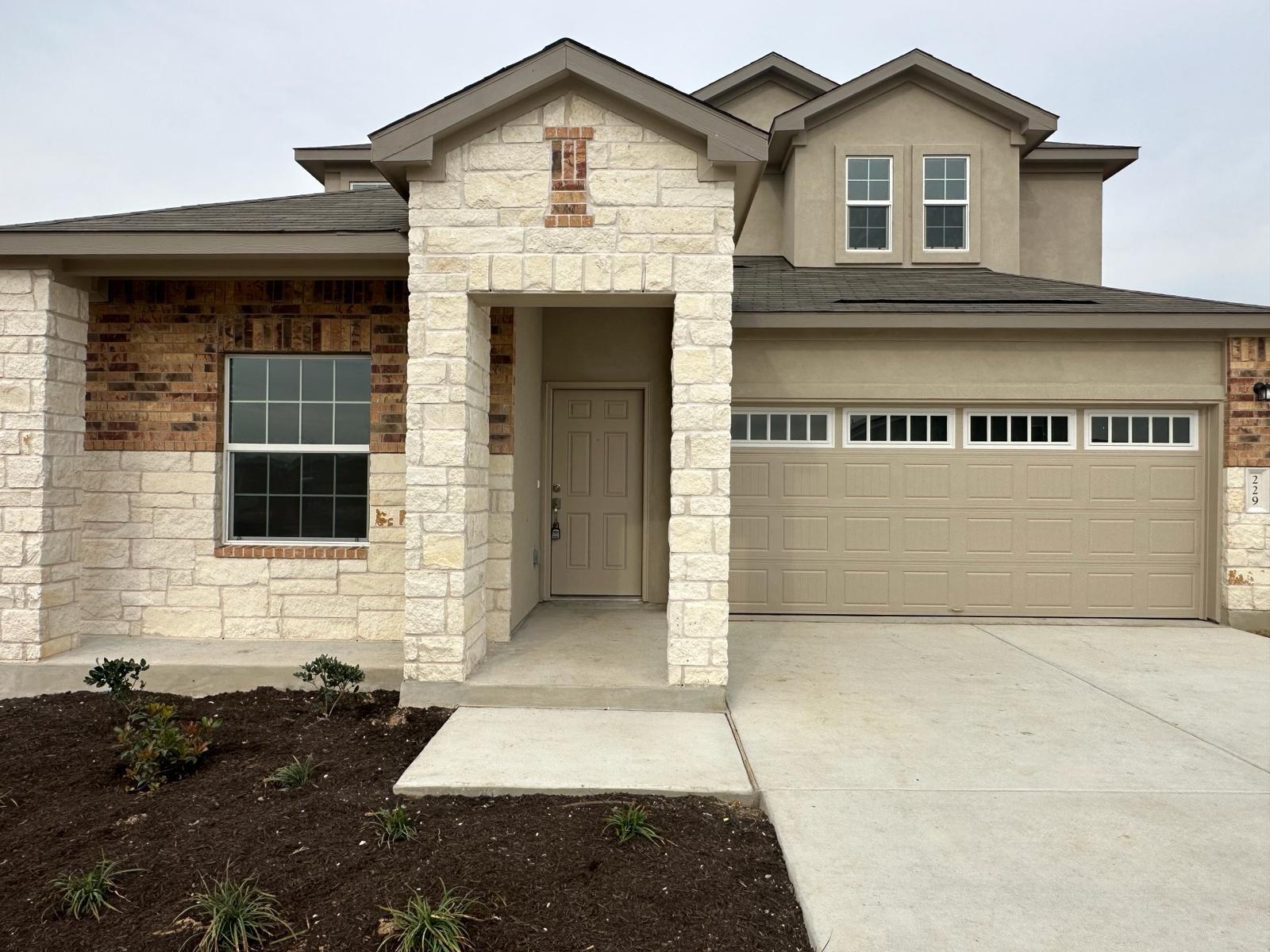 229 Sonterra Dr, San Marcos, TX 78666