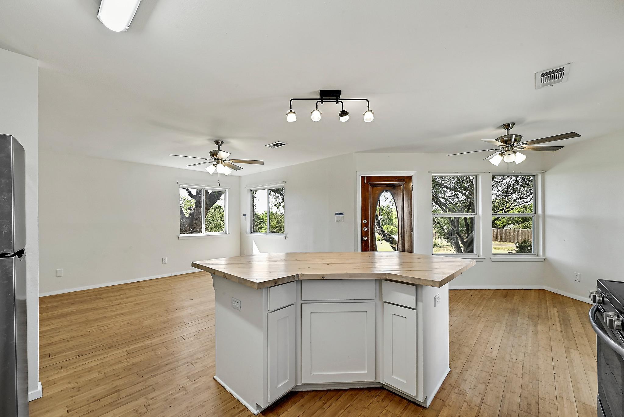 757 Cypress Ln, Cottonwood Shores, TX 78657