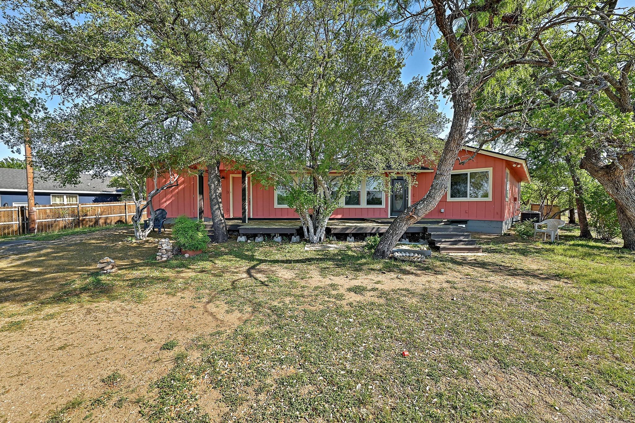 757 Cypress Ln, Cottonwood Shores, TX 78657