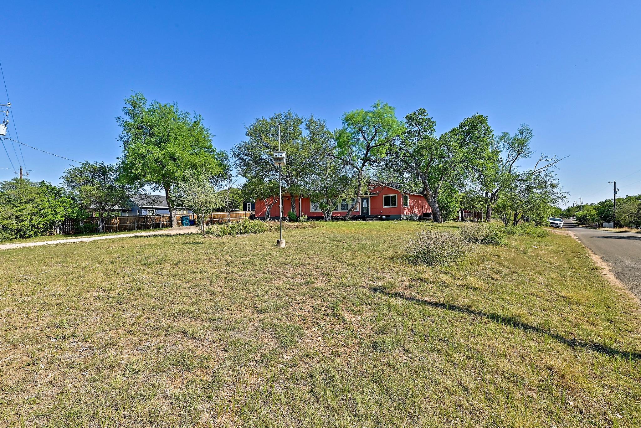 757 Cypress Ln, Cottonwood Shores, TX 78657