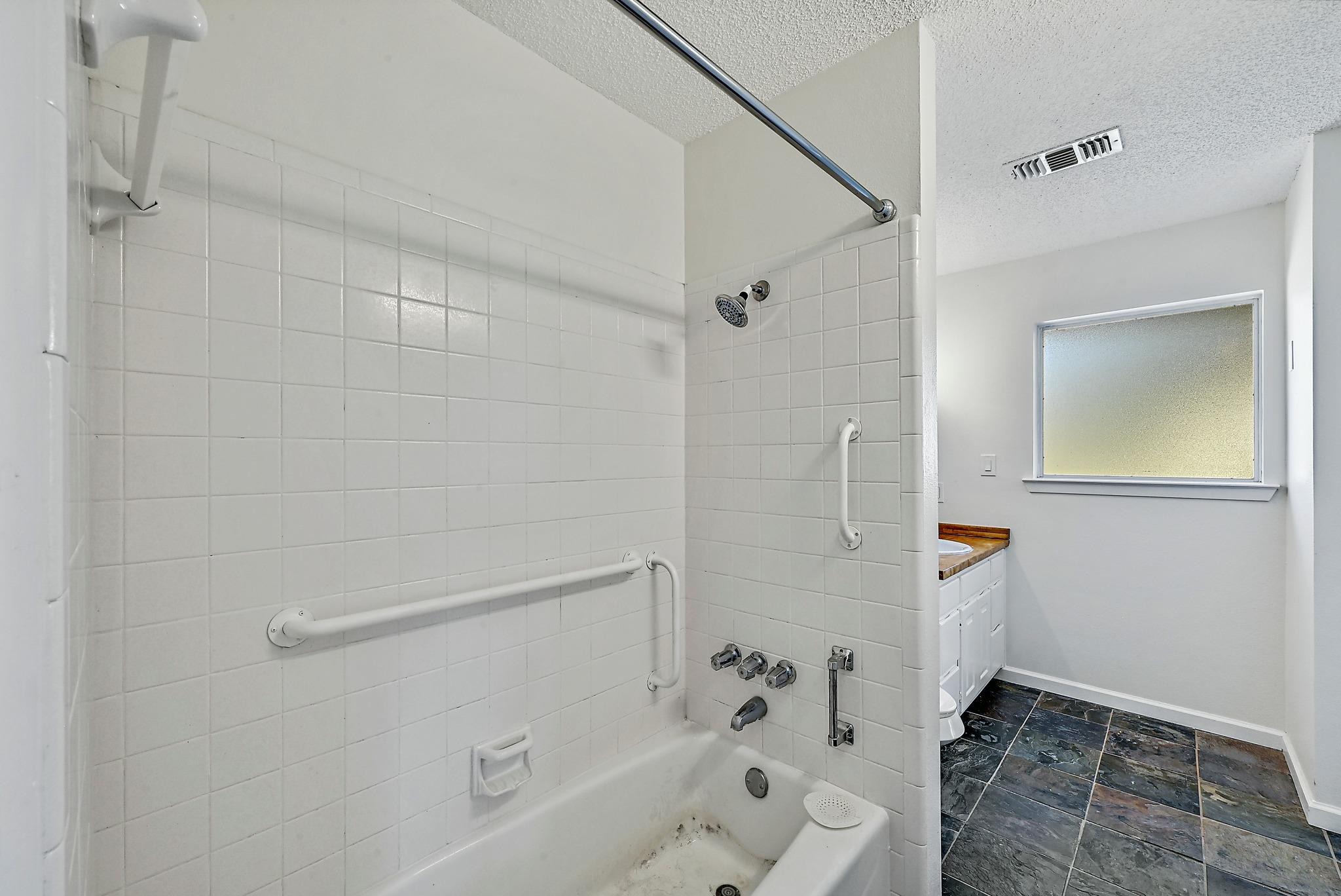 757 Cypress Ln, Cottonwood Shores, TX 78657