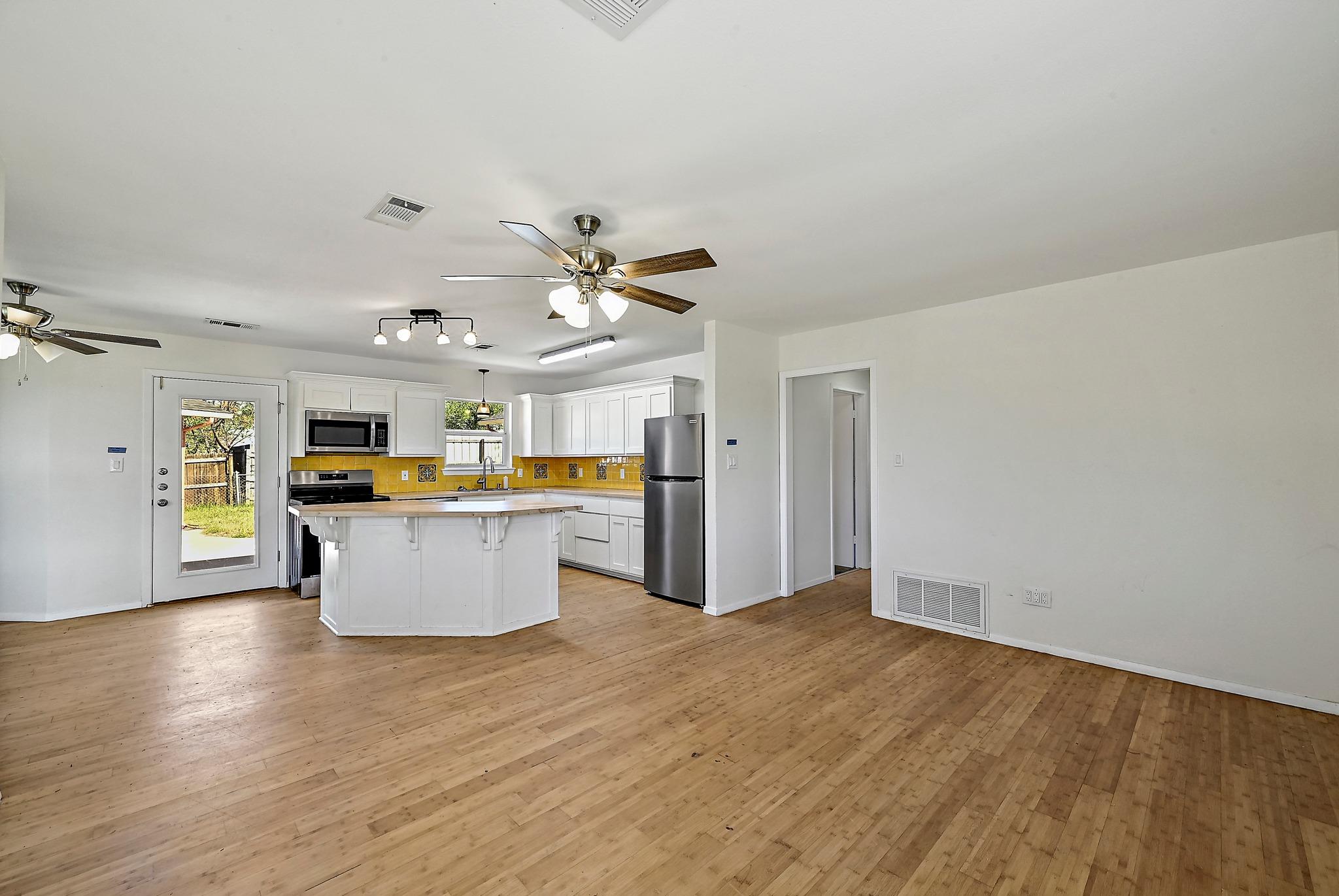 757 Cypress Ln, Cottonwood Shores, TX 78657