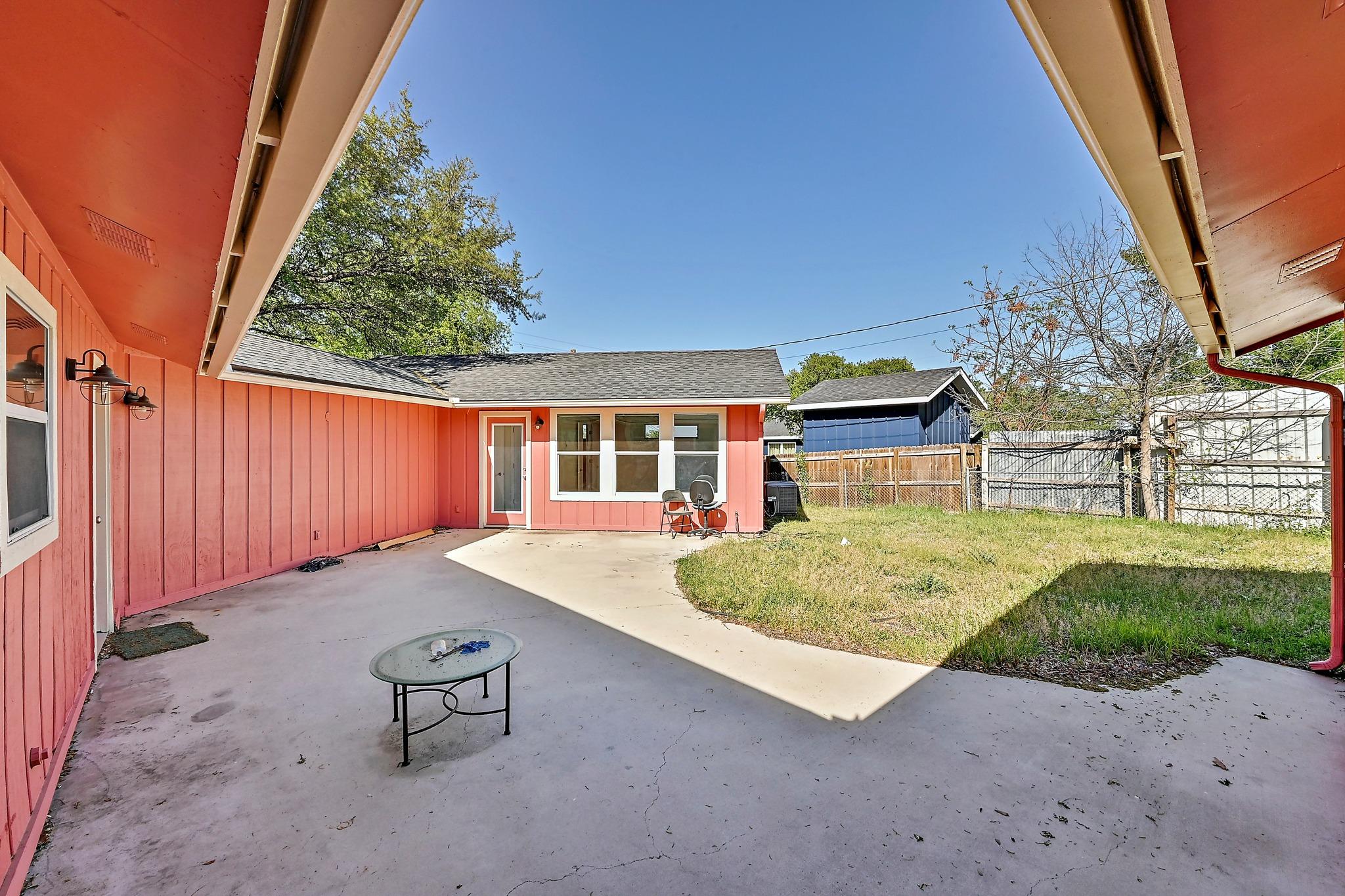 757 Cypress Ln, Cottonwood Shores, TX 78657