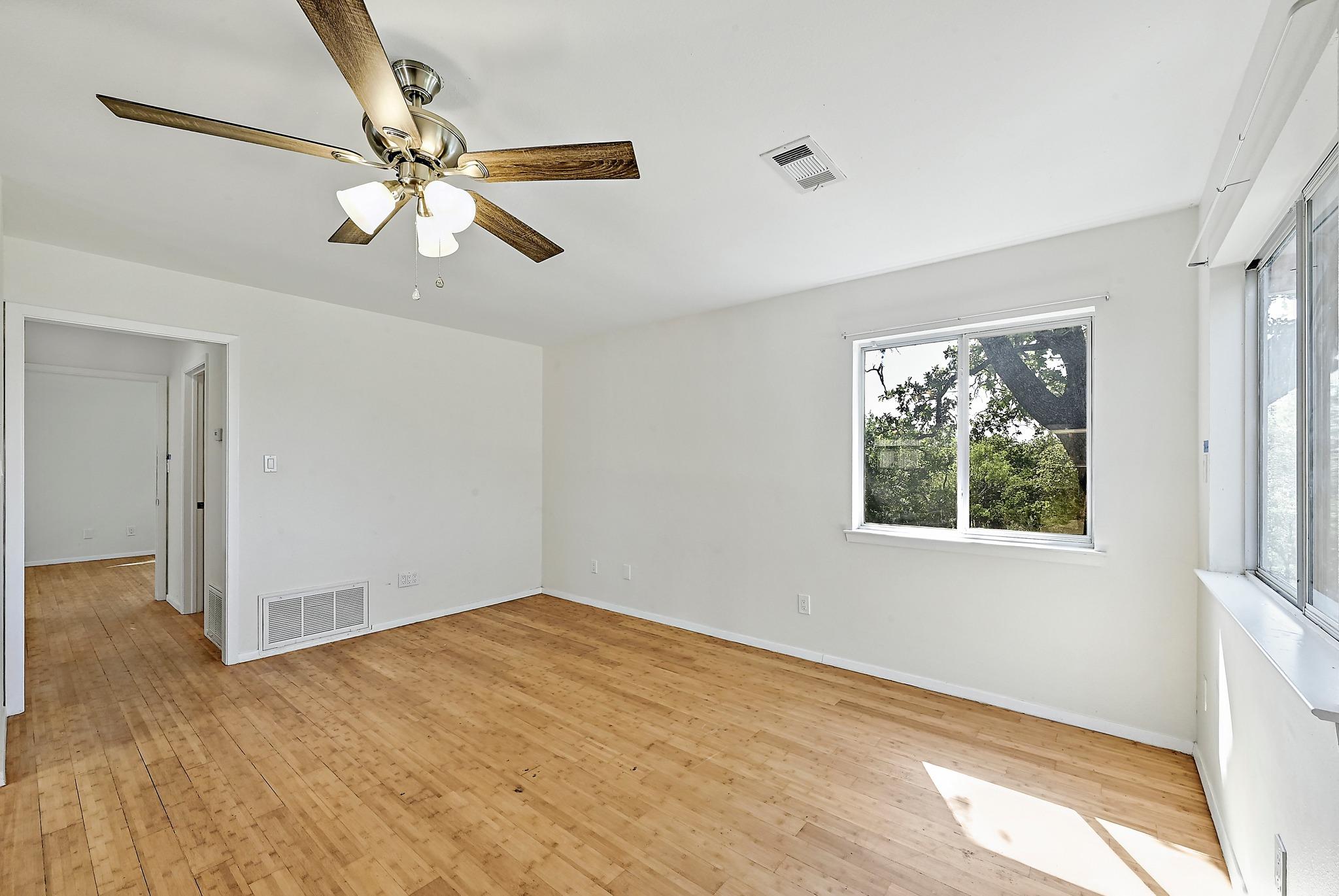 757 Cypress Ln, Cottonwood Shores, TX 78657