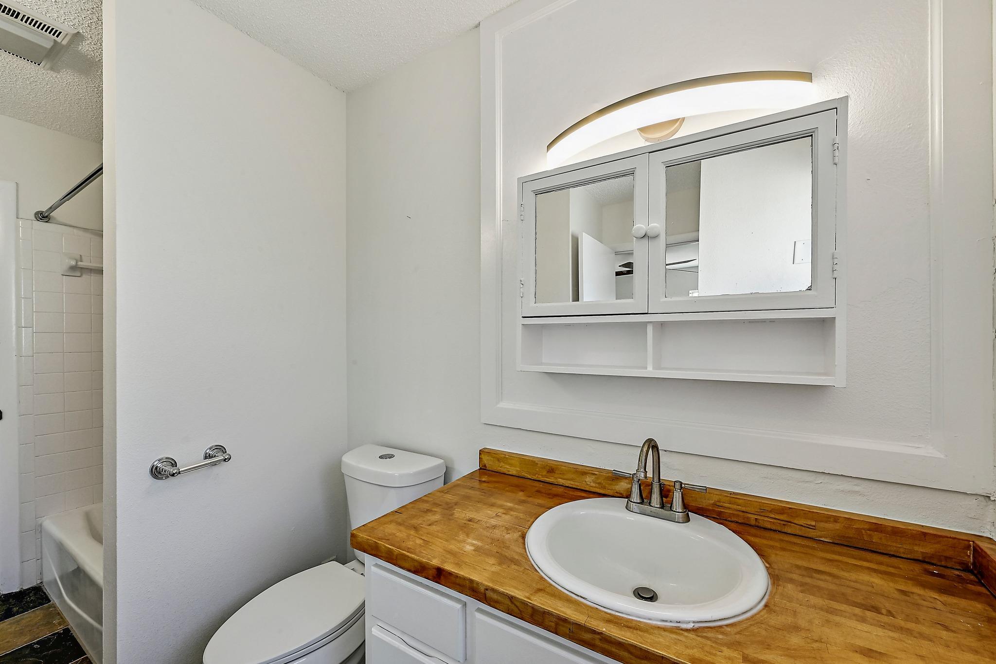 757 Cypress Ln, Cottonwood Shores, TX 78657