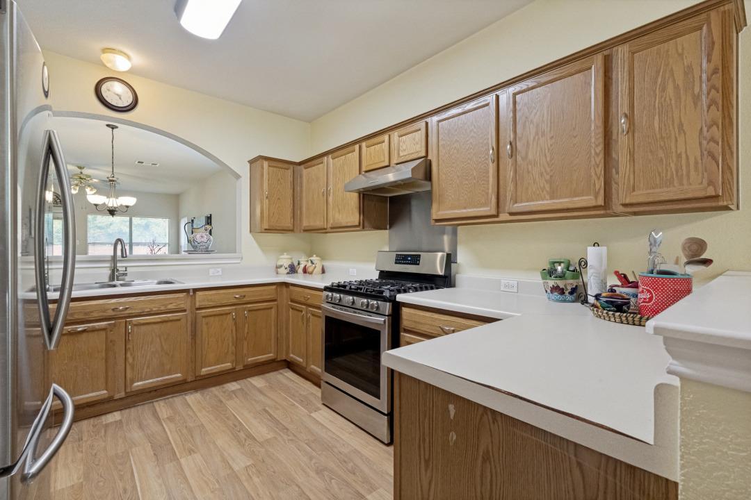 903 Ranchero Rd, Leander, TX 78641