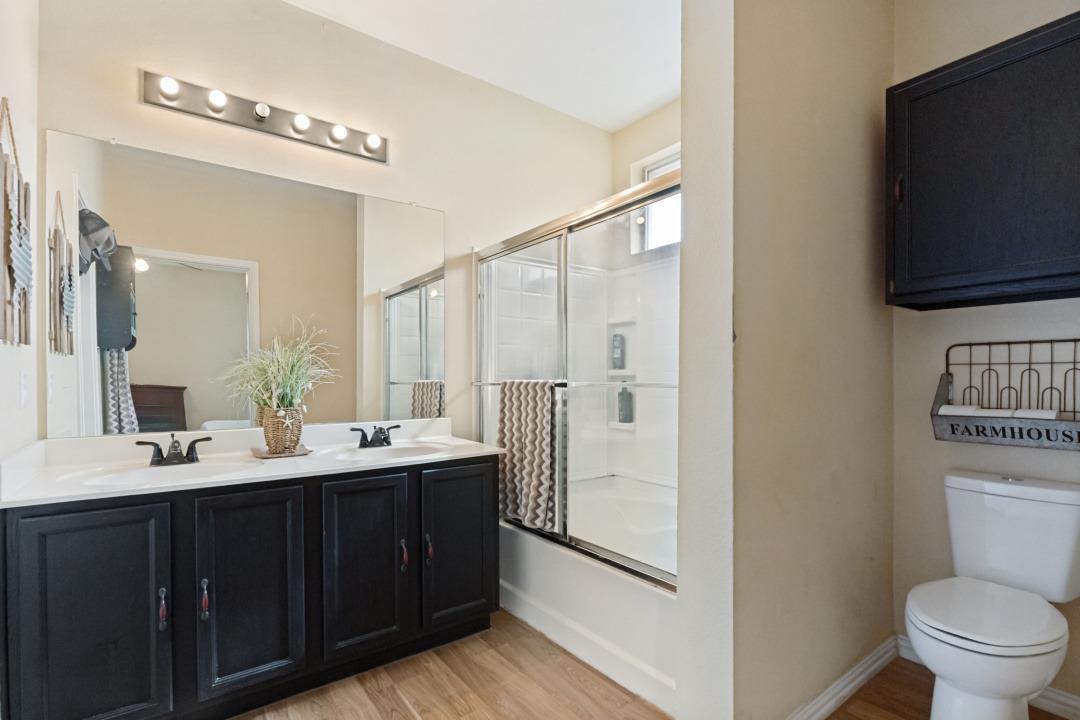 903 Ranchero Rd, Leander, TX 78641