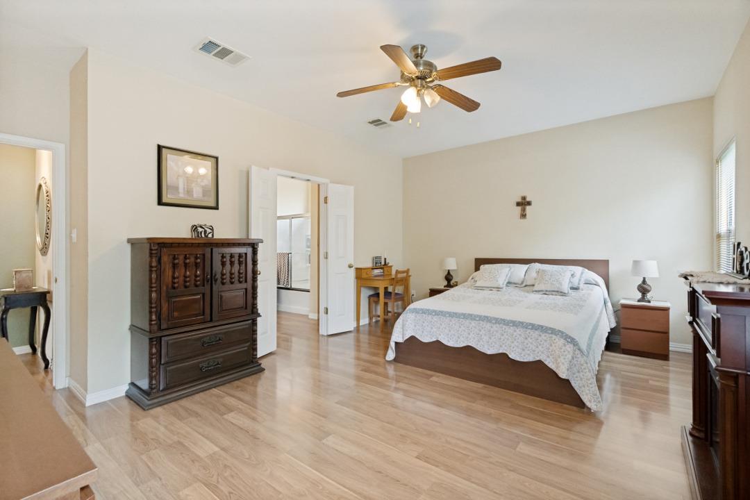 903 Ranchero Rd, Leander, TX 78641