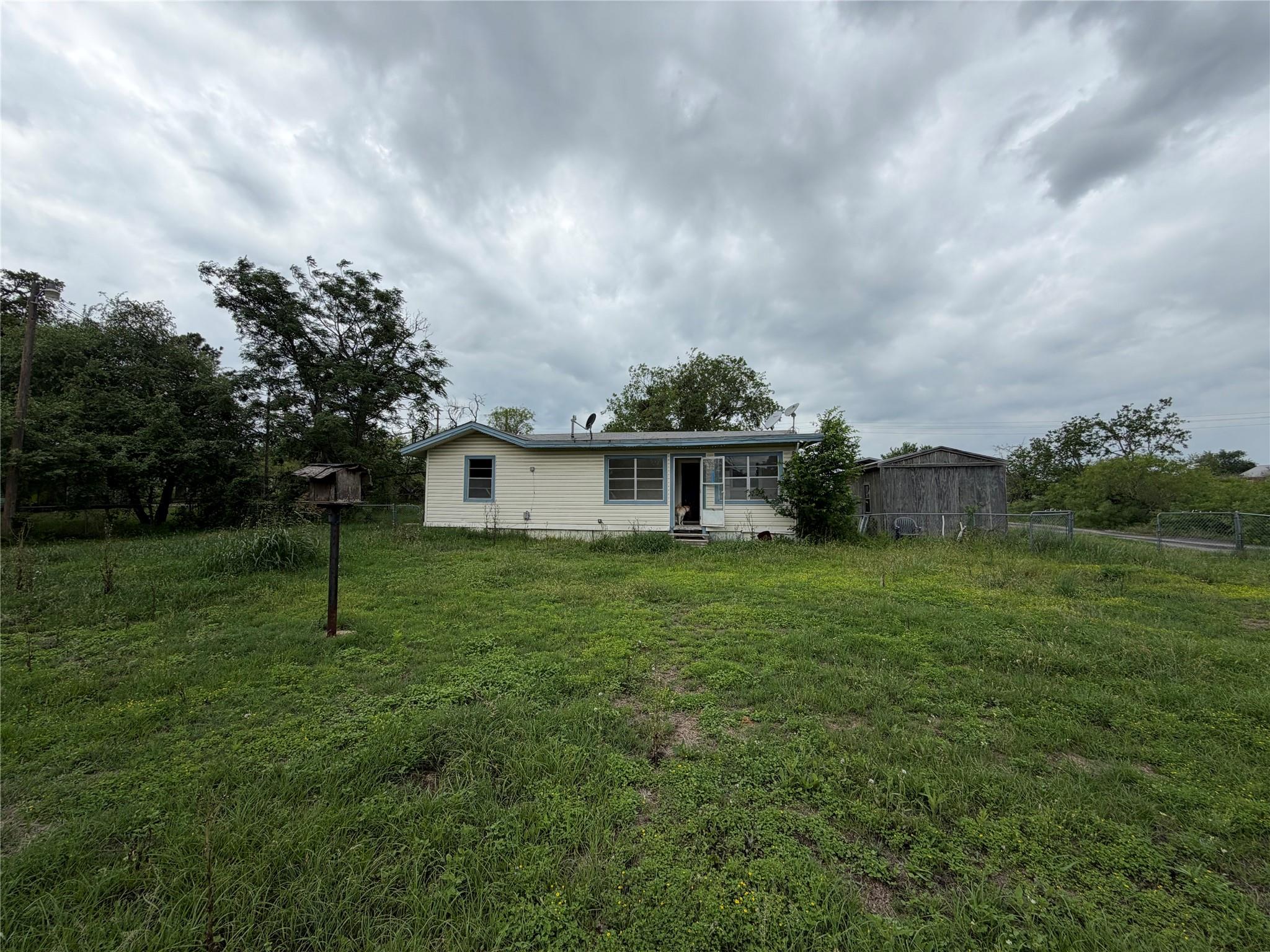 2009 FM 1704 Rd, Elgin, TX 78621