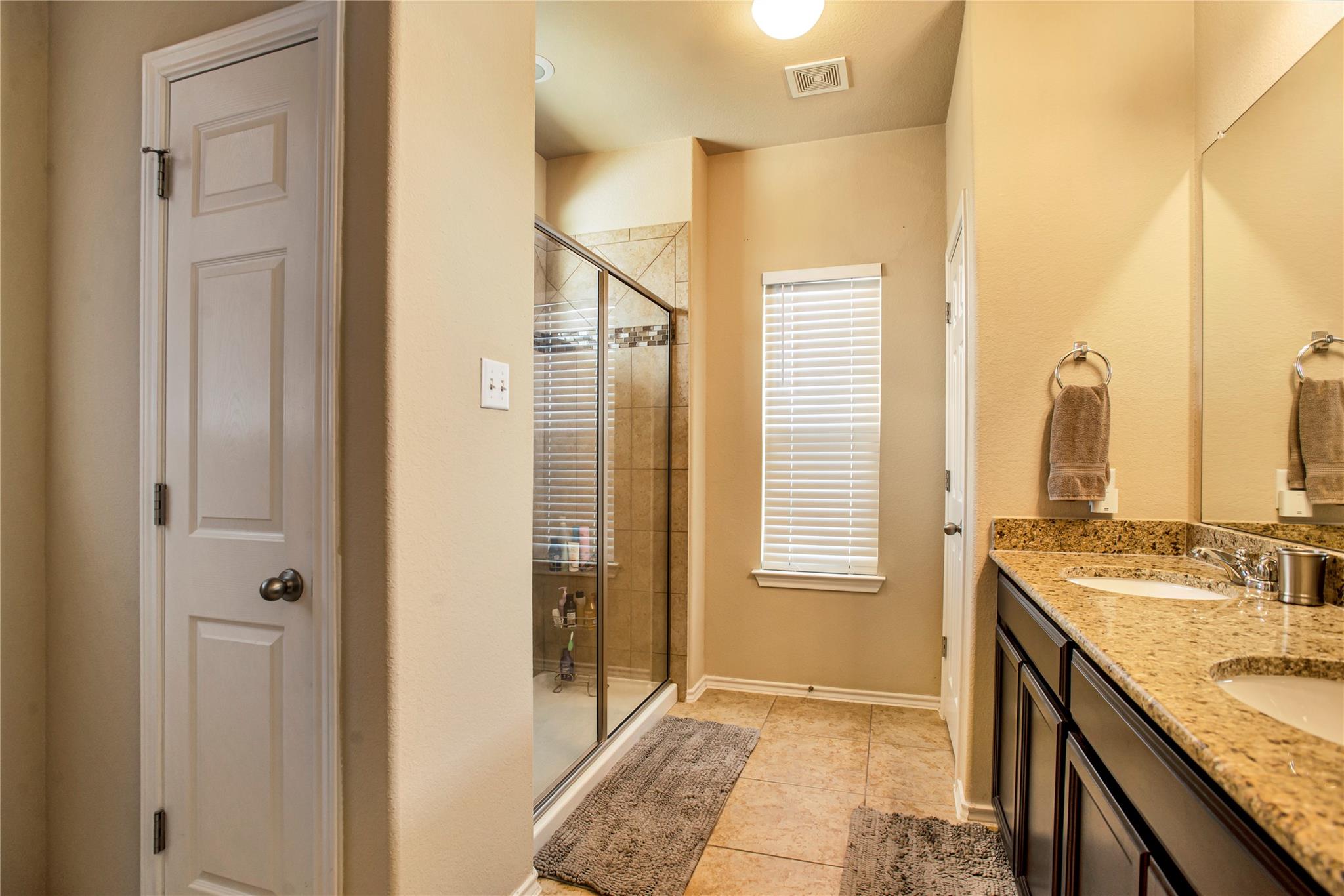 2105 Town Centre Dr # 48, Round Rock, TX 78664