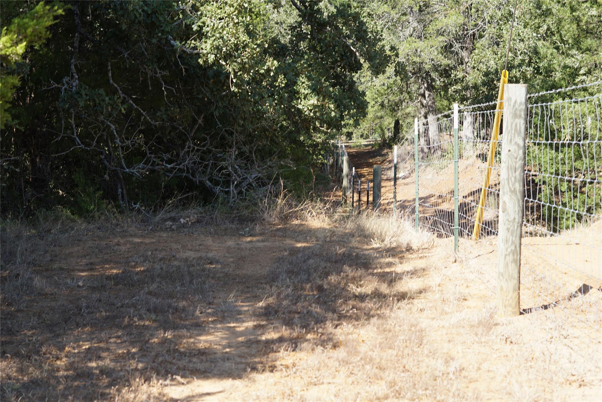 1135 Private Road 7039, Lexington, TX 78947