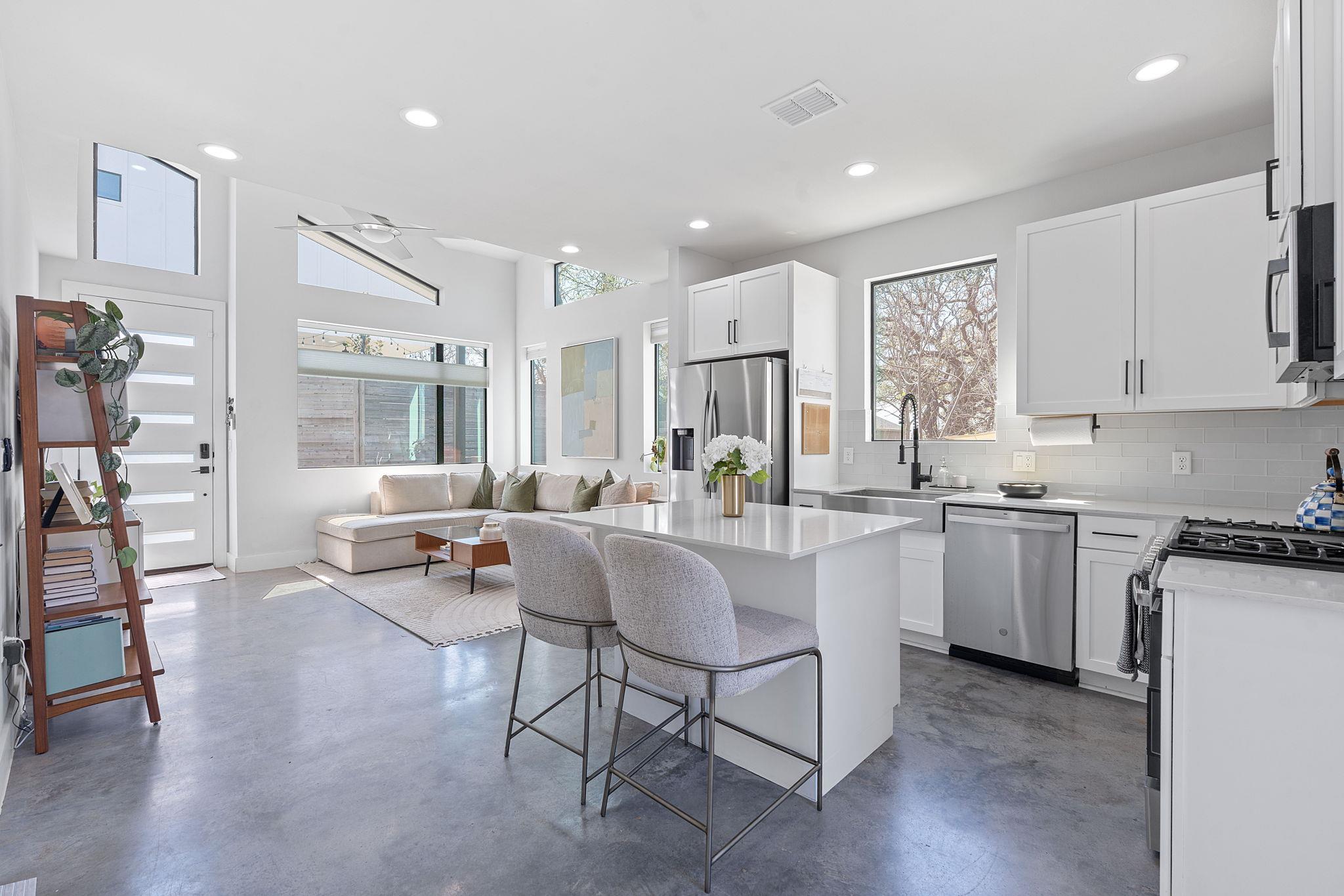 1168 Ridgeway Dr # 2, Austin, TX 78702