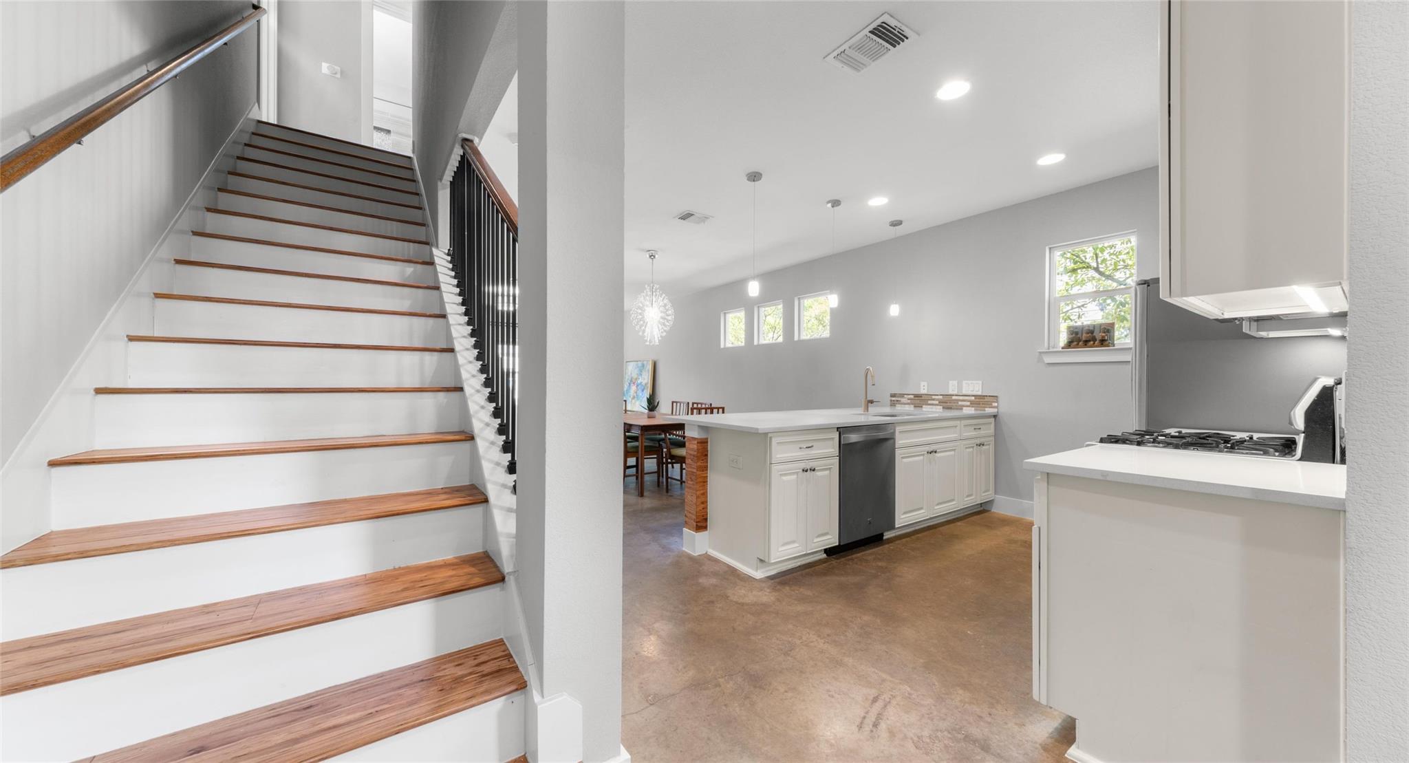 3104 Neal St, Austin, TX 78702