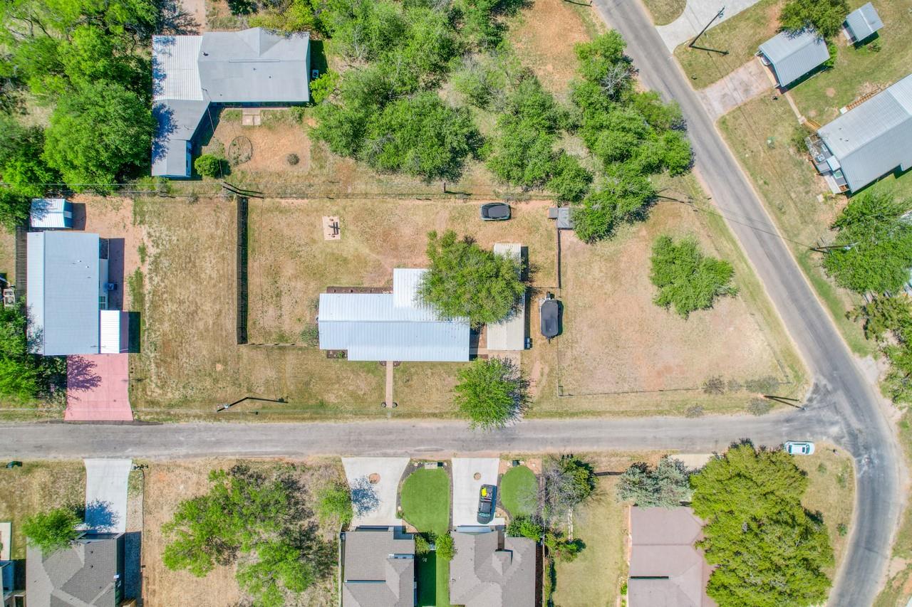 874 Pine Ln, Cottonwood Shores, TX 78639