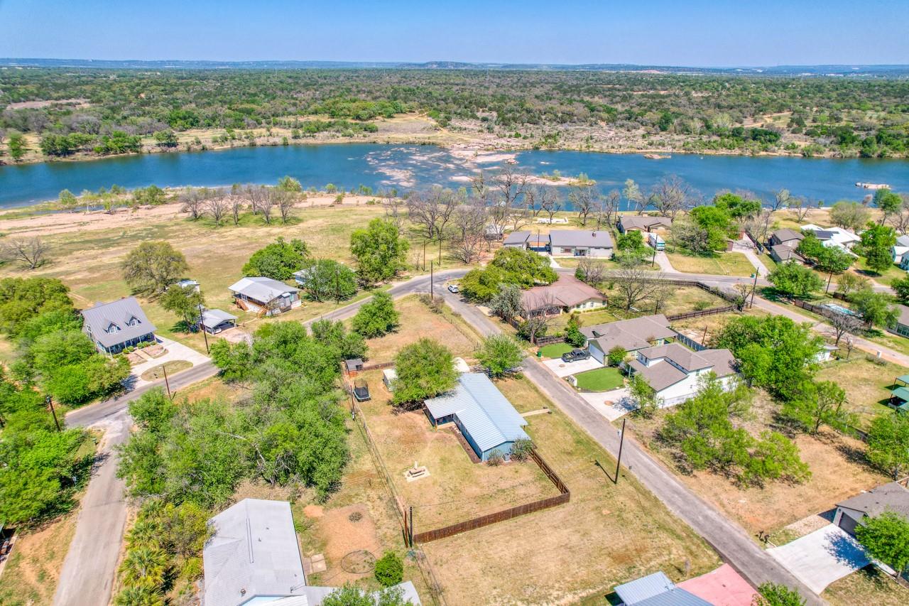 874 Pine Ln, Cottonwood Shores, TX 78639