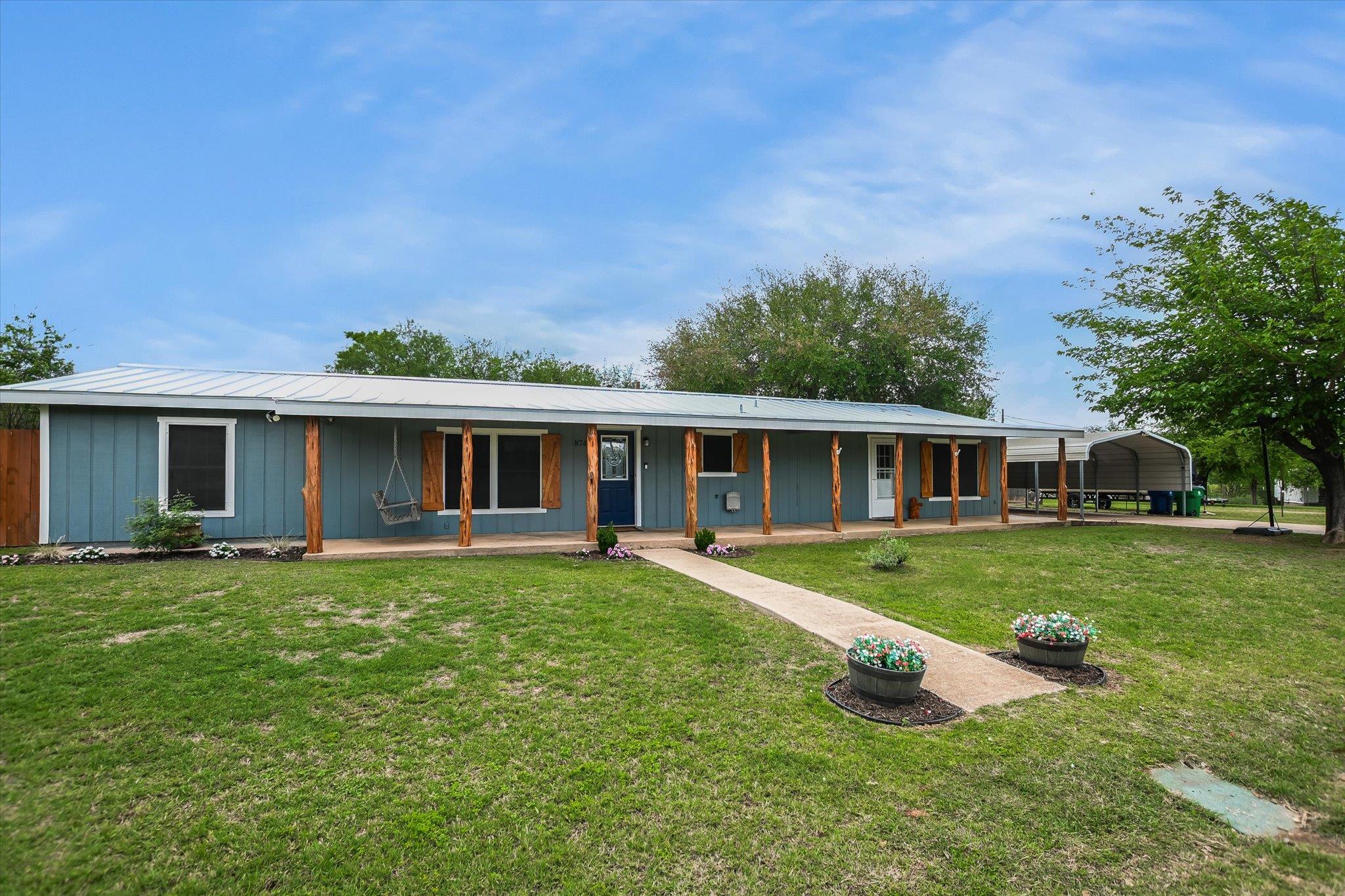 874 Pine Ln, Cottonwood Shores, TX 78639