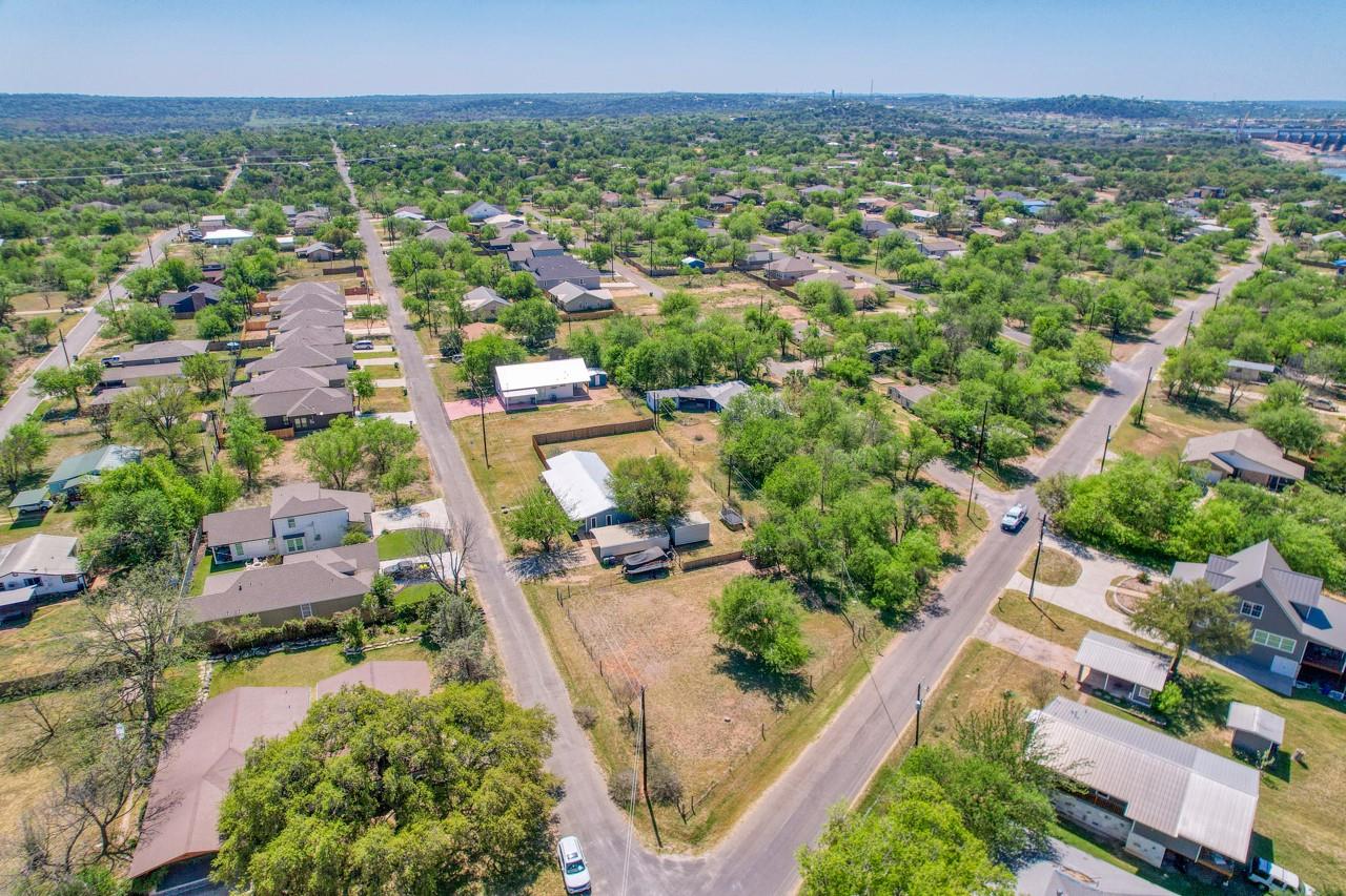 874 Pine Ln, Cottonwood Shores, TX 78639