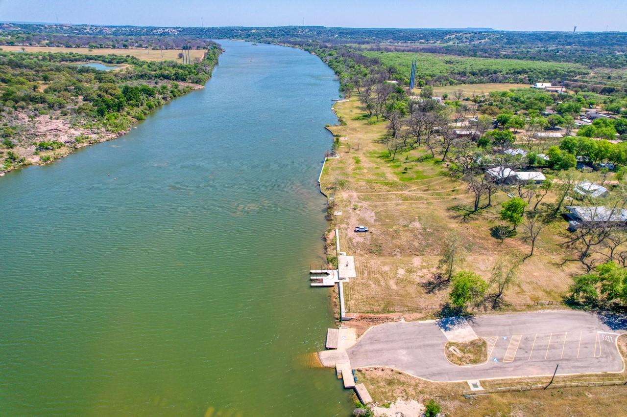 874 Pine Ln, Cottonwood Shores, TX 78639