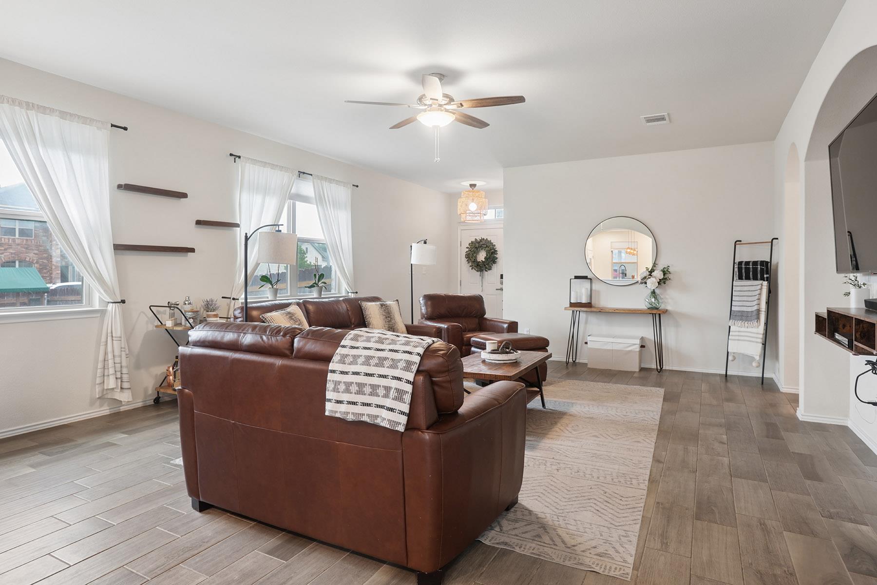 732 Manzano Ln, Pflugerville, TX 78660