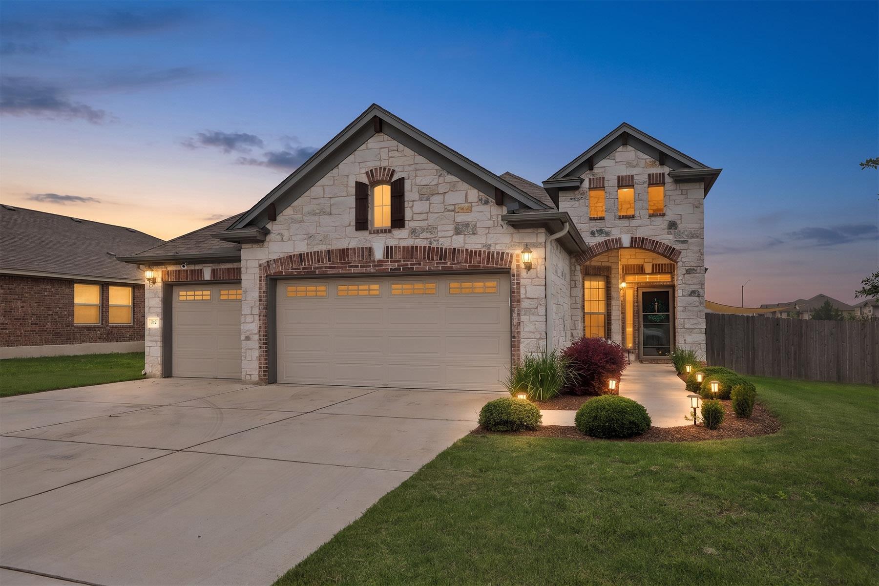 732 Manzano Ln, Pflugerville, TX 78660