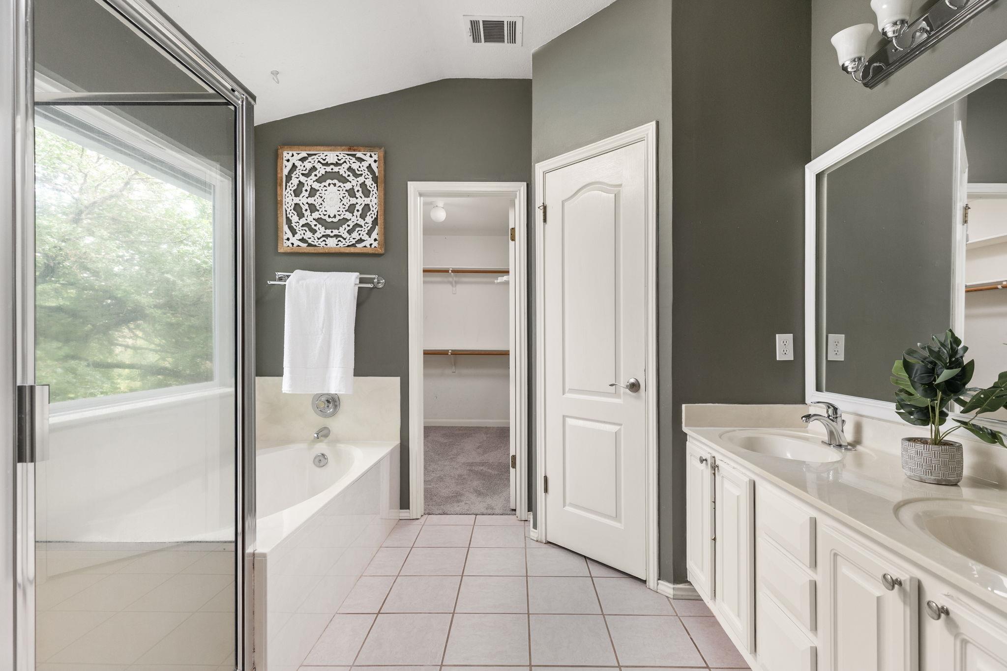 9605 Kangaroo Ln, Austin, TX 78748