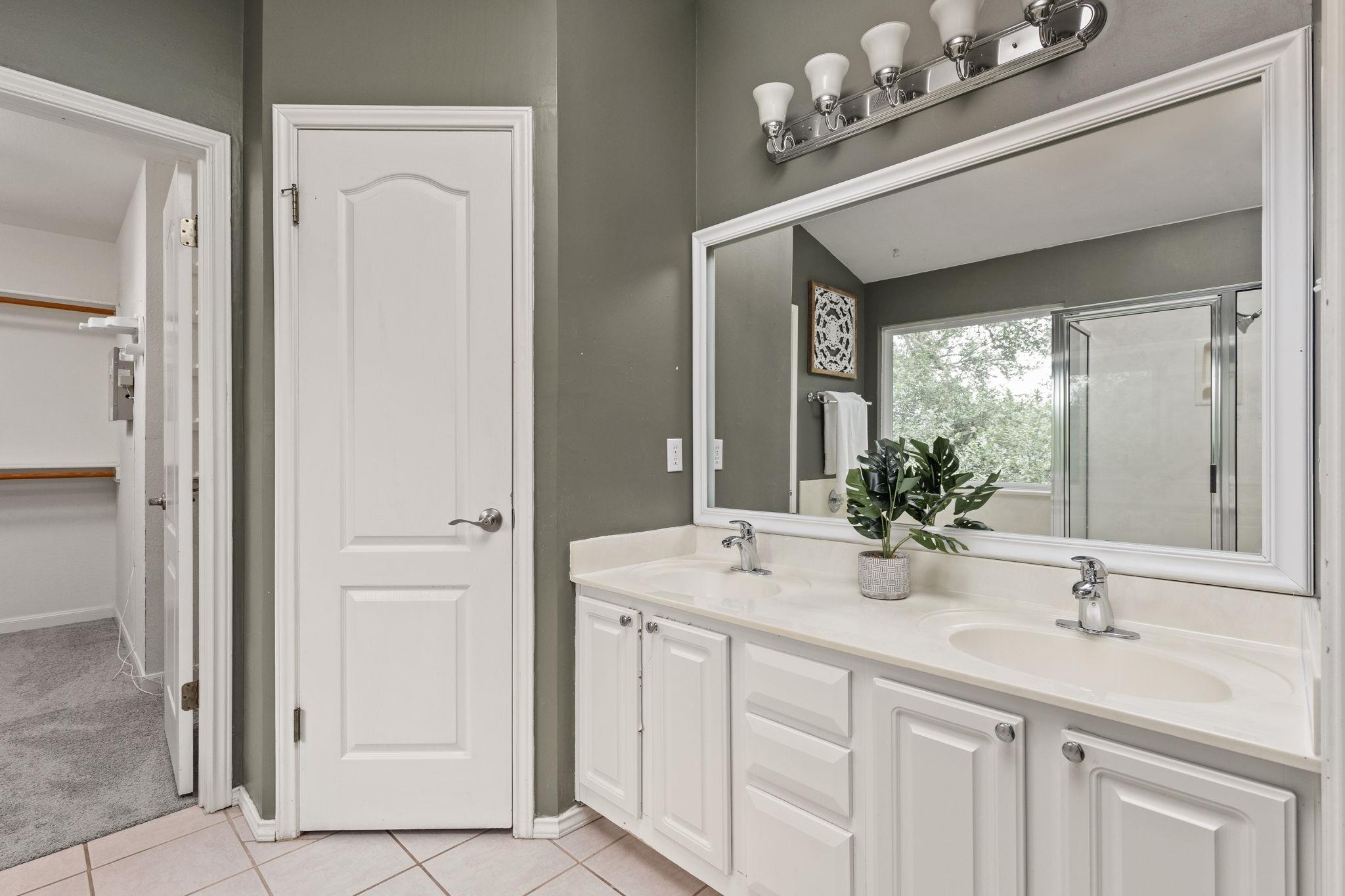 9605 Kangaroo Ln, Austin, TX 78748