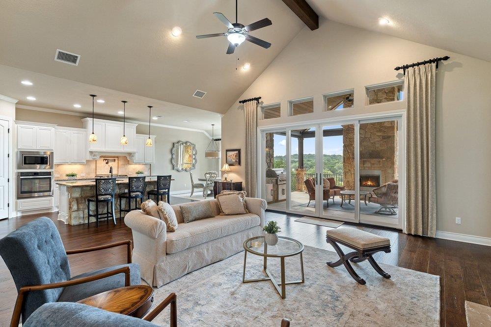 1177 Bluff Woods Dr, Driftwood, TX 78619
