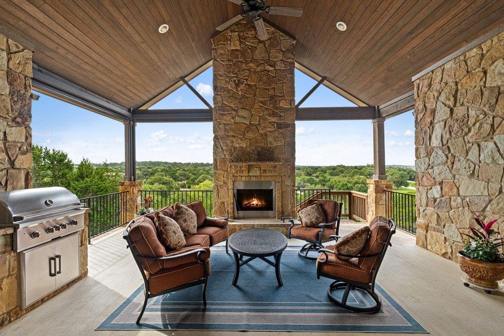 1177 Bluff Woods Dr, Driftwood, TX 78619
