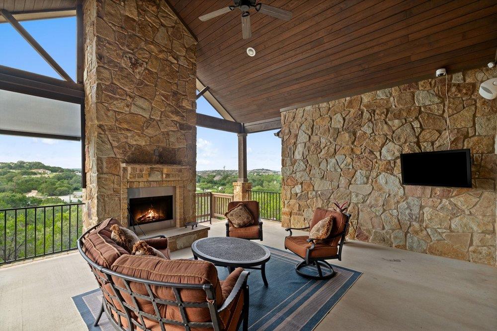 1177 Bluff Woods Dr, Driftwood, TX 78619