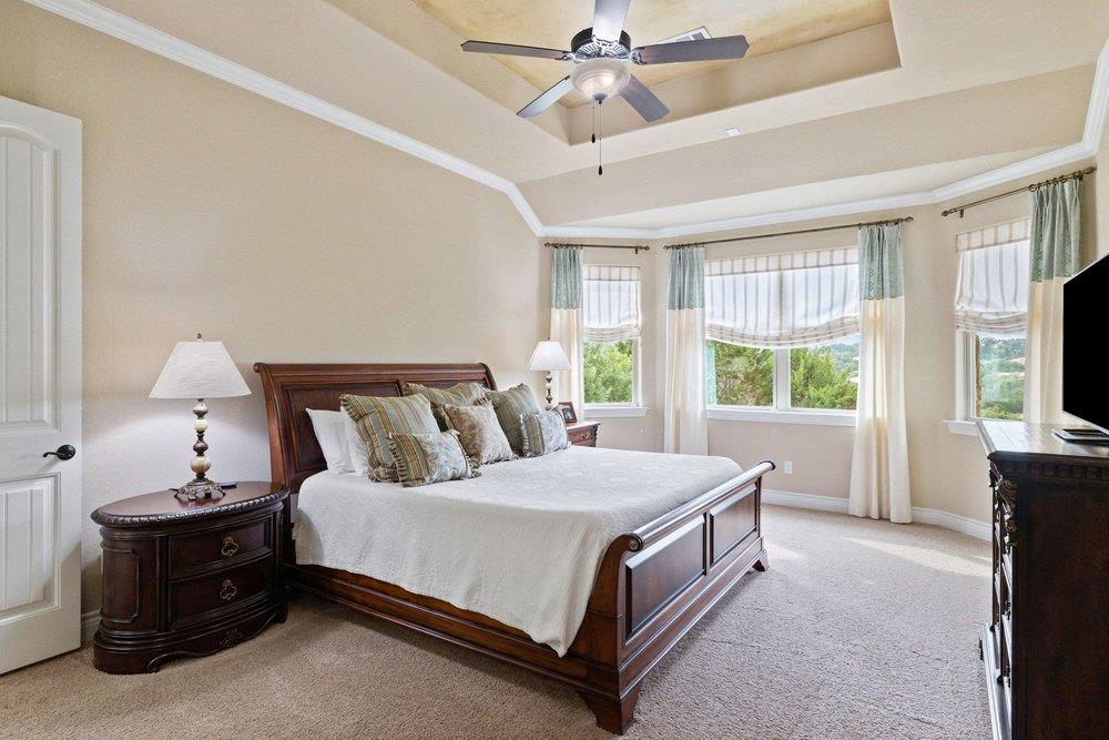 1177 Bluff Woods Dr, Driftwood, TX 78619