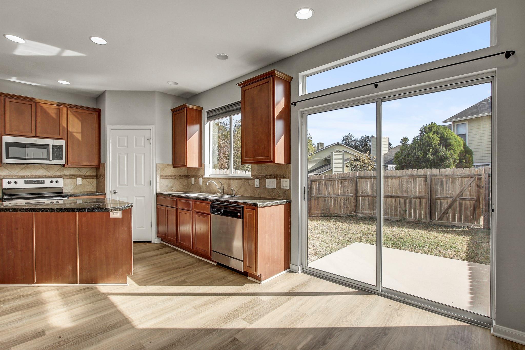 512 Eberhart Ln # 1207, Austin, TX 78745