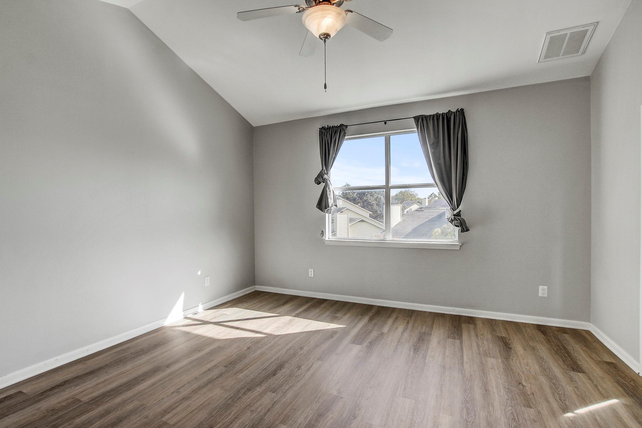 512 Eberhart Ln # 1207, Austin, TX 78745