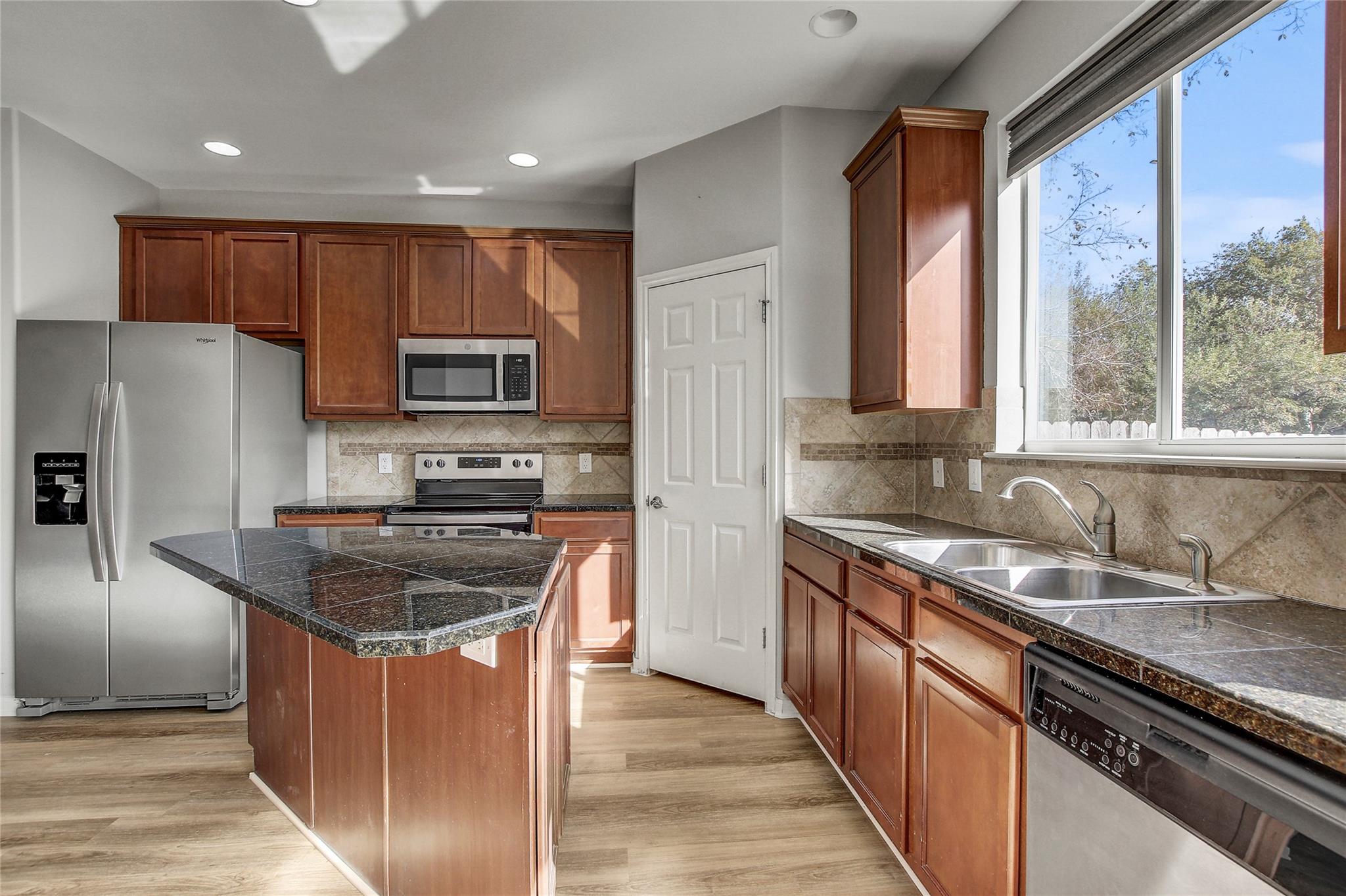 512 Eberhart Ln # 1207, Austin, TX 78745