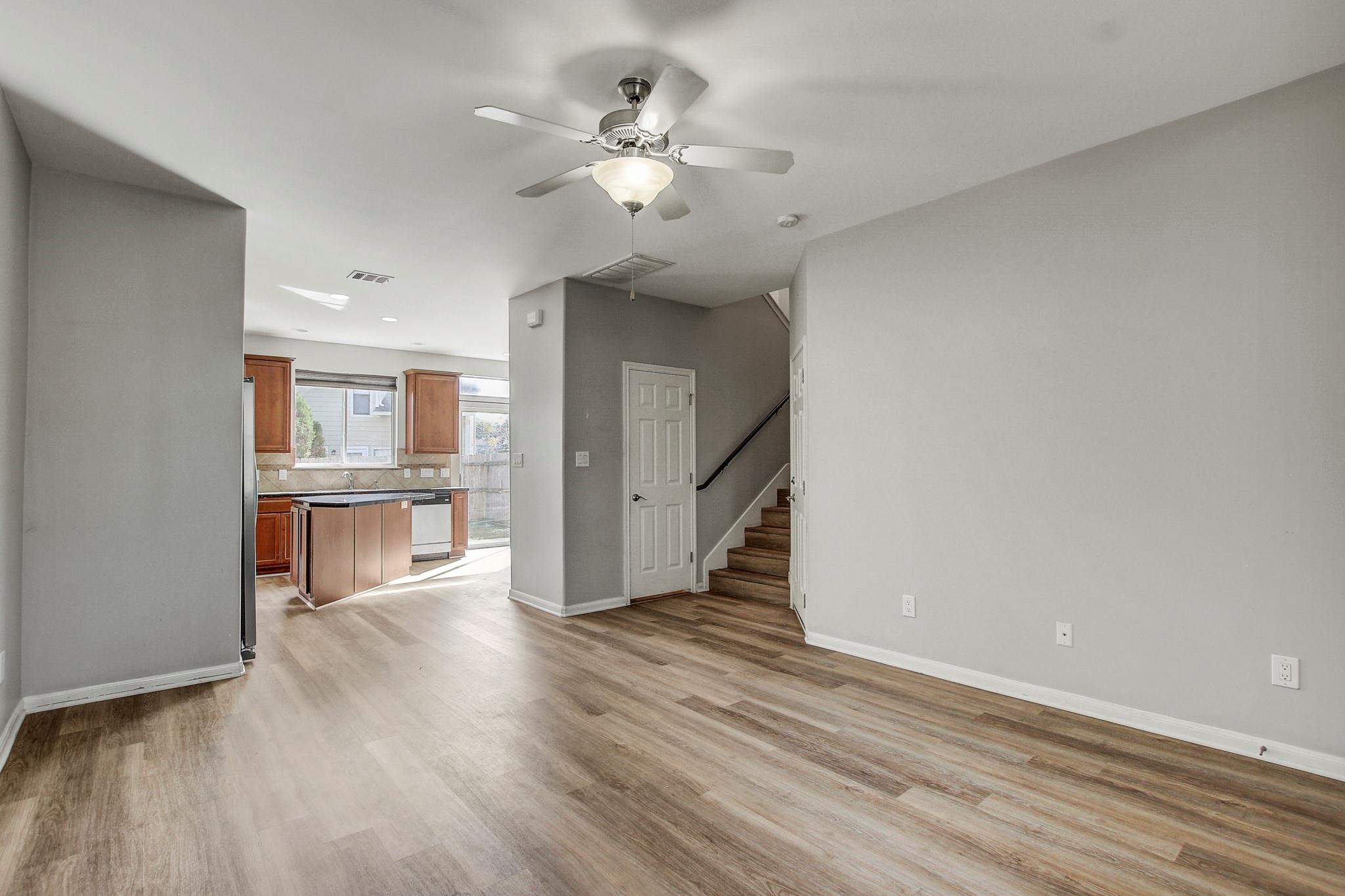 512 Eberhart Ln # 1207, Austin, TX 78745